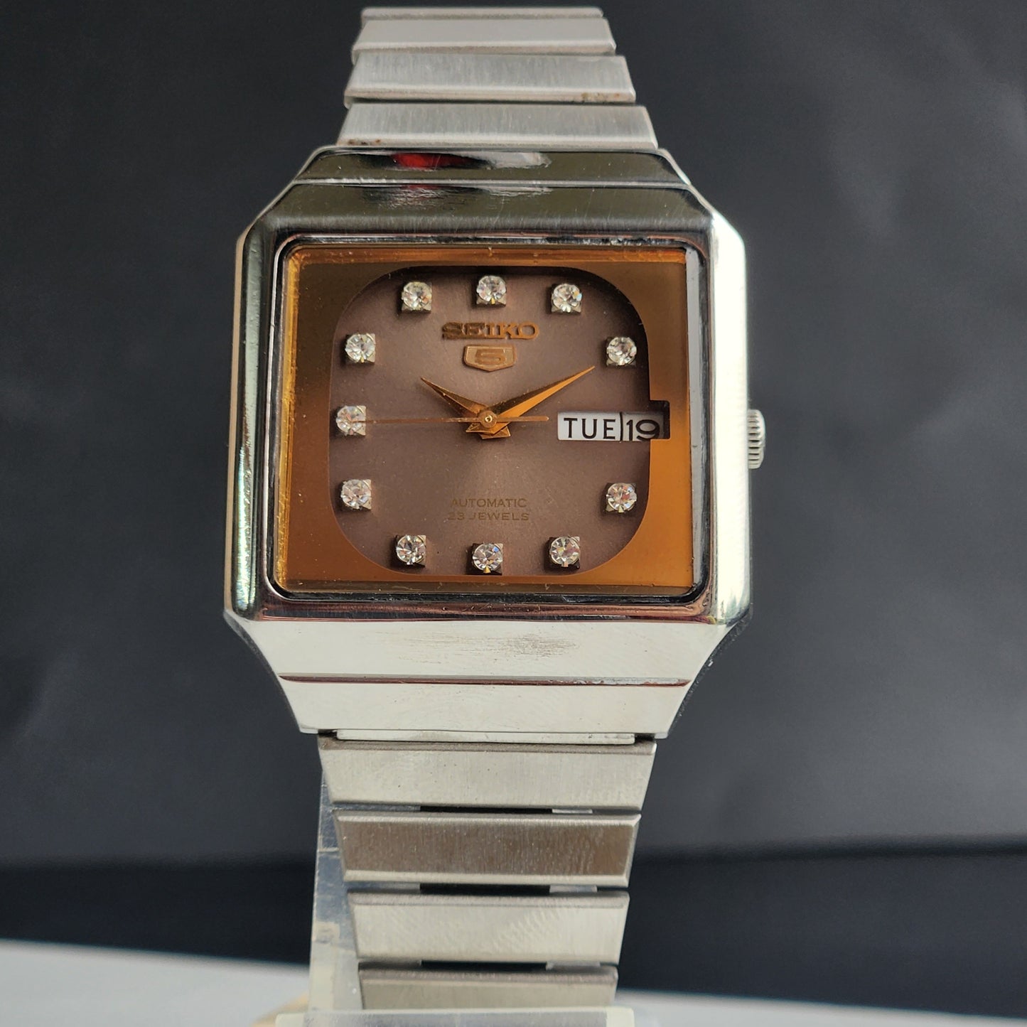 Vintage 1982 Original Seiko 5 Automatic 6349-503B Brown Face 23 Jewels Day-Date Japanese Men's Wrist Watch ET76
