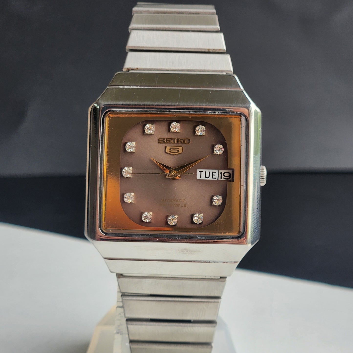 Vintage 1982 Original Seiko 5 Automatic 6349-503B Brown Face 23 Jewels Day-Date Japanese Men's Wrist Watch ET76