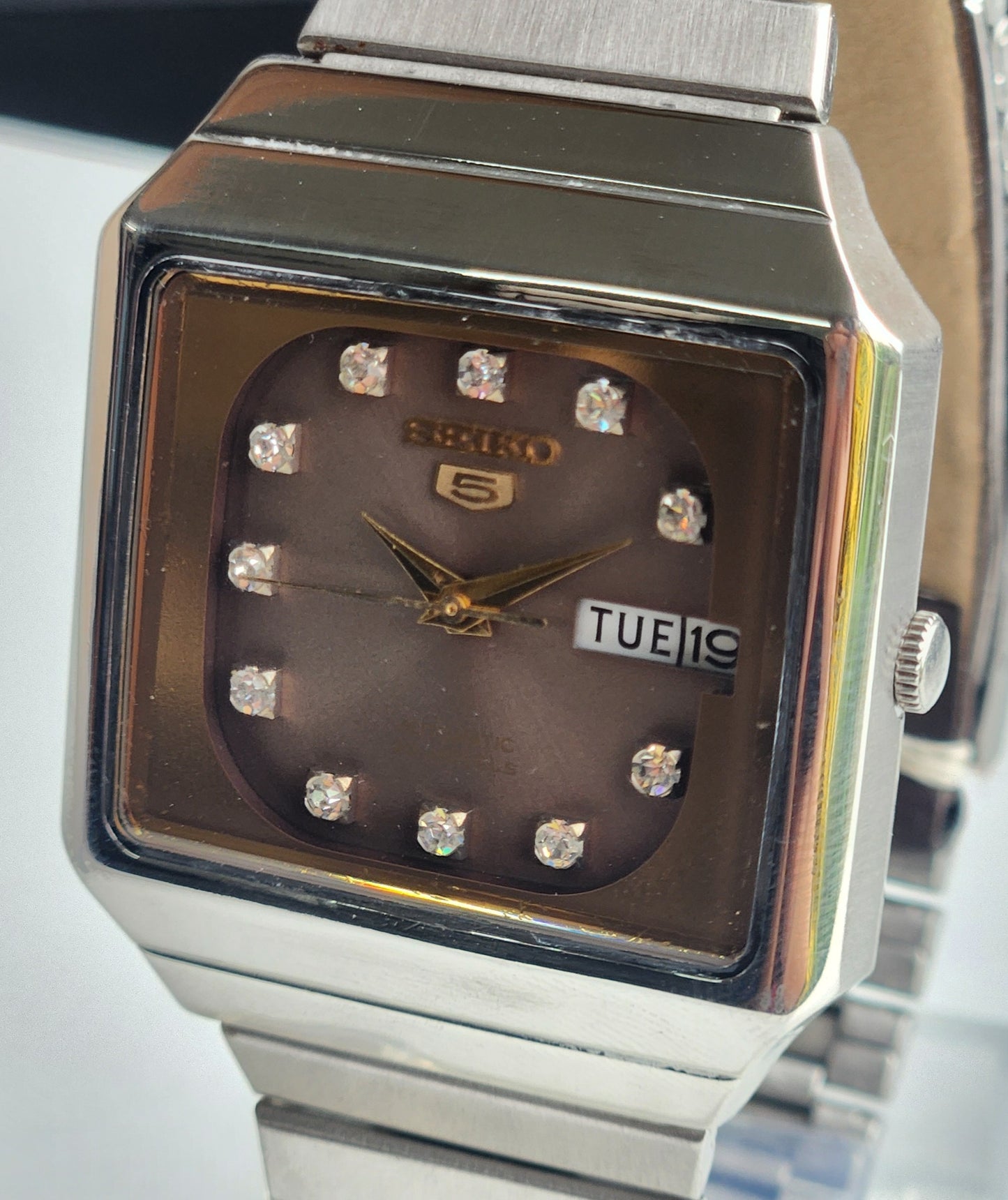 Vintage 1982 Original Seiko 5 Automatic 6349-503B Brown Face 23 Jewels Day-Date Japanese Men's Wrist Watch ET76