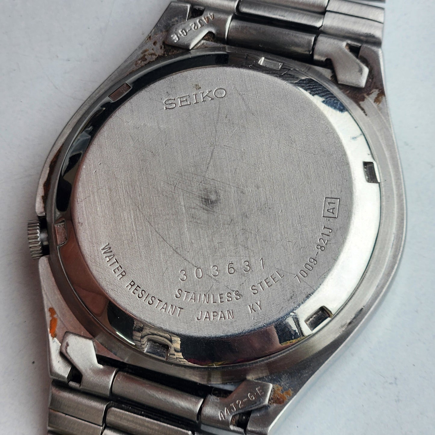 Vintage 1983 Original Seiko 5 Automatic 7009-821J Golden Face 17 Jewels Day-Date Japanese Men's Wrist Watch ET78