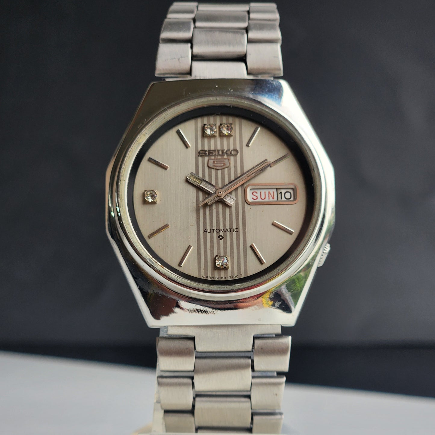 Vintage 1982 Original Seiko 5 Automatic 6309-7160 Grey Face 17 Jewels Day-Date Japanese Men's Wrist Watch ET79