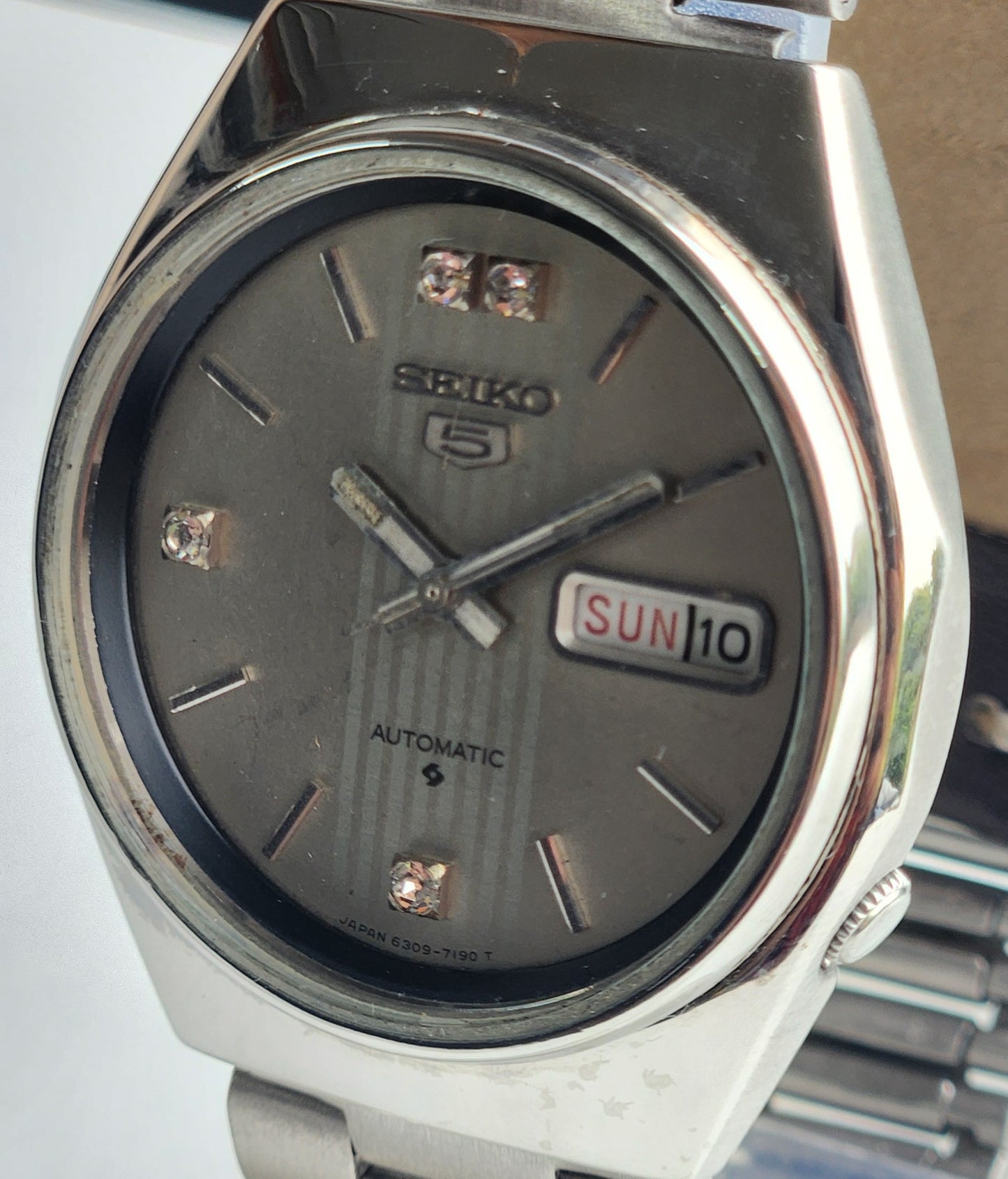 Vintage 1982 Original Seiko 5 Automatic 6309-7160 Grey Face 17 Jewels Day-Date Japanese Men's Wrist Watch ET79