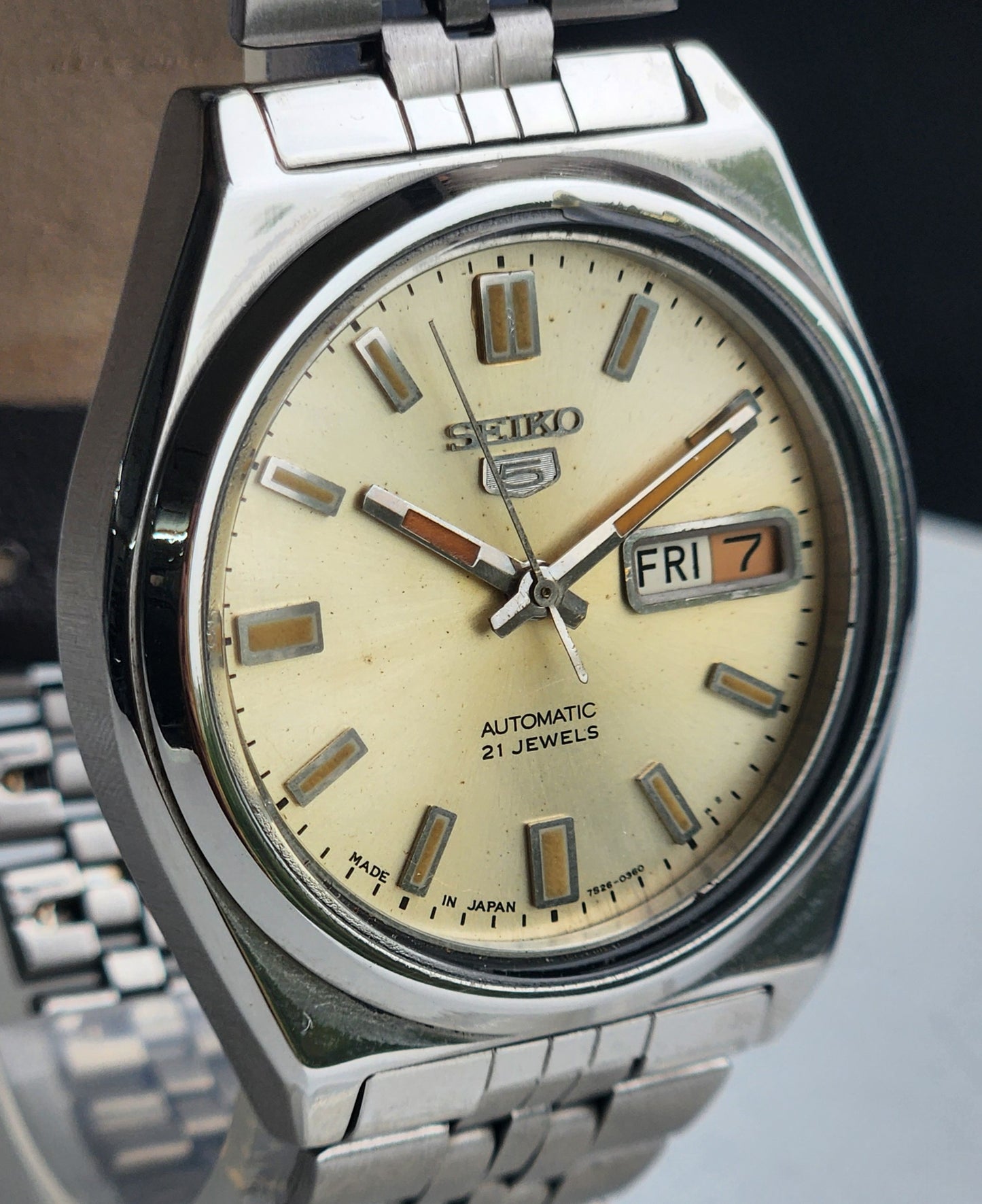 Vintage 1998 Original Seiko 5 Automatic 7S26-3160 Golden Face 21 Jewels Day-Date Japanese Men's Wrist Watch ET80
