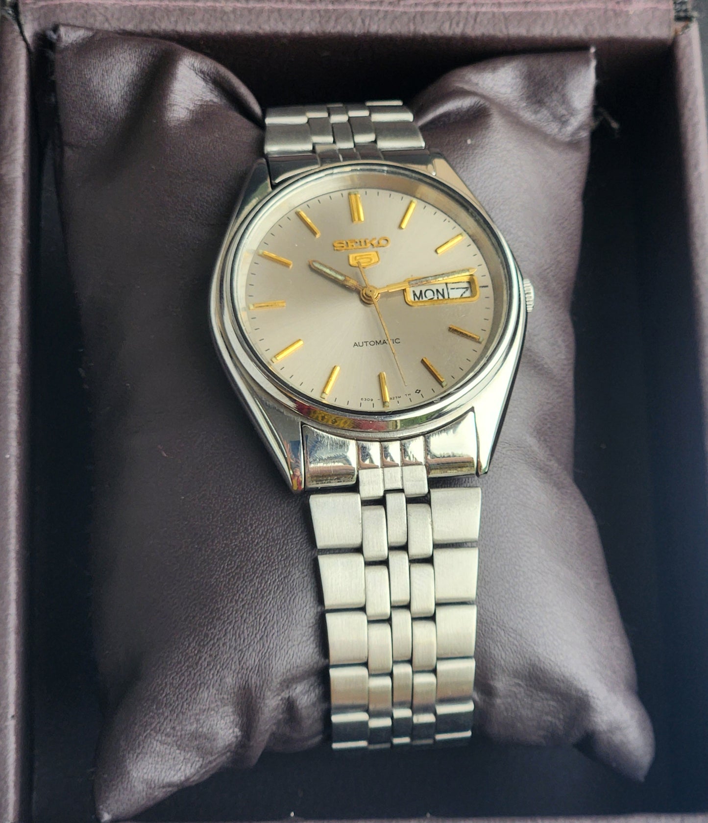 Vintage 1985 Original Seiko 5 Automatic 6309-8900 Grey Face 17 Jewels Day-Date Japanese Men's Wrist Watch ET82