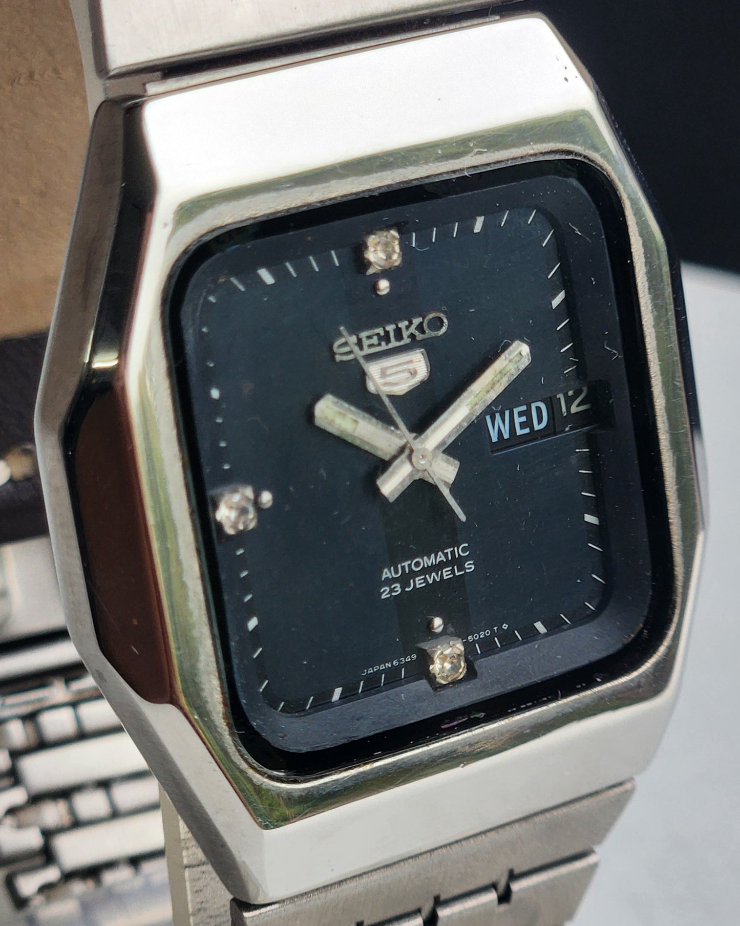Vintage 1983 Original Seiko 5 Automatic 6349-501A Black Face 23 Jewels Day-Date Japanese Men's Wrist Watch ET84