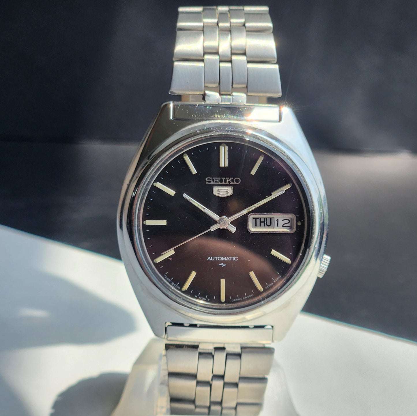 Vintage 1985 Original Seiko 5 Automatic 7009-8331 Black Face 17 Jewels Day-Date Japanese Men's Wrist Watch ET89