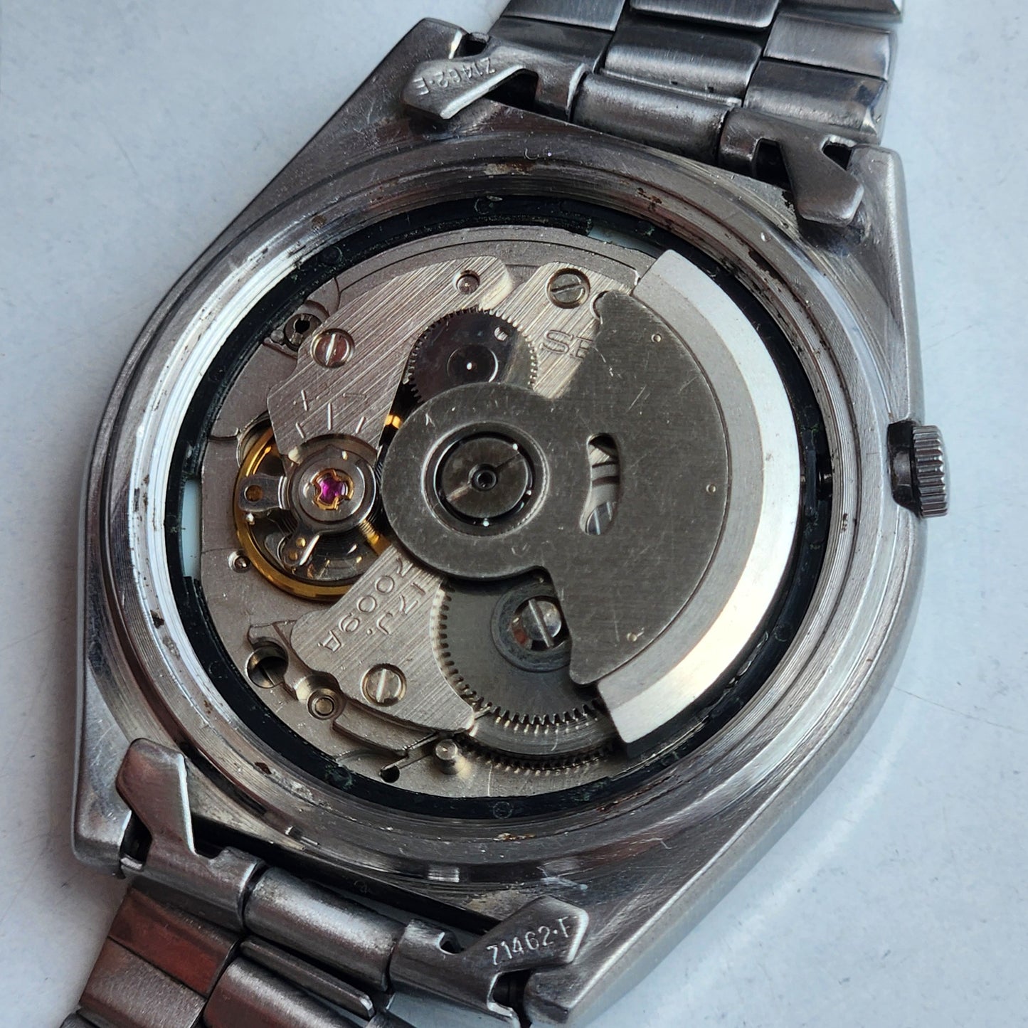 Vintage 1982 Original Seiko 5 Automatic 7009-876J Grey Face 17 Jewels Day-Date Japanese Men's Wrist Watch ET91