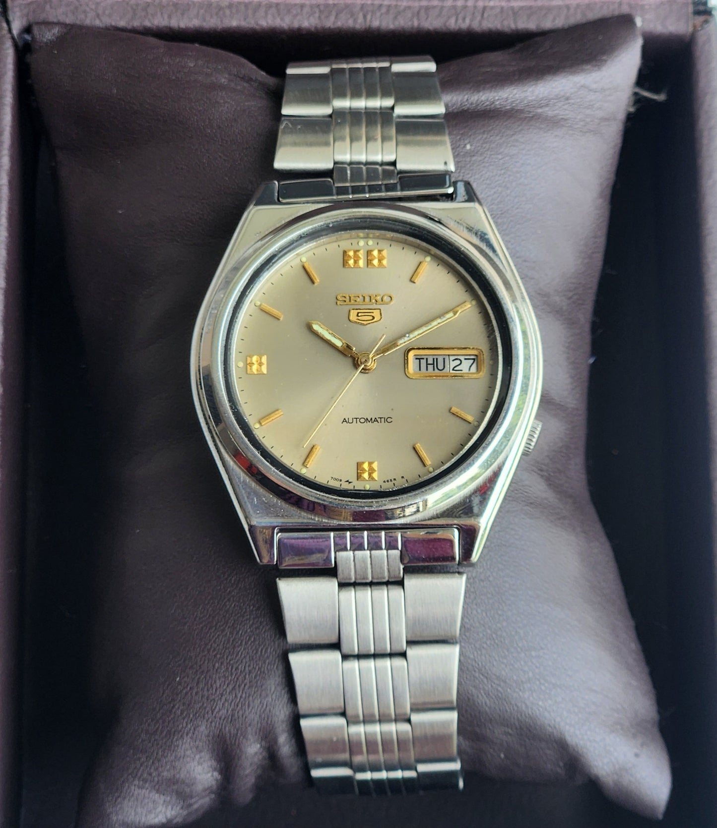 Vintage 1982 Original Seiko 5 Automatic 7009-876J Grey Face 17 Jewels Day-Date Japanese Men's Wrist Watch ET91