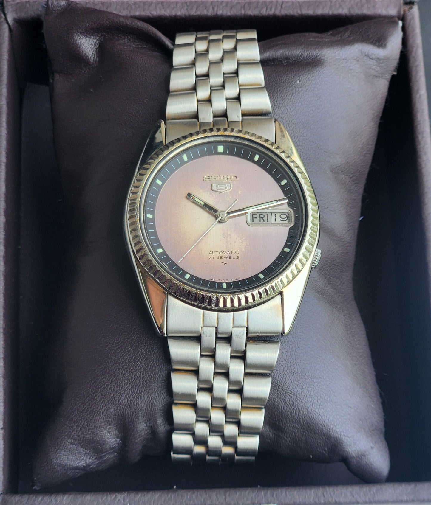 Vintage 1971 Original Seiko 5 Automatic 7019-8180 Purple Face 21 Jewels Day-Date Japanese Men's Wrist Watch ET92