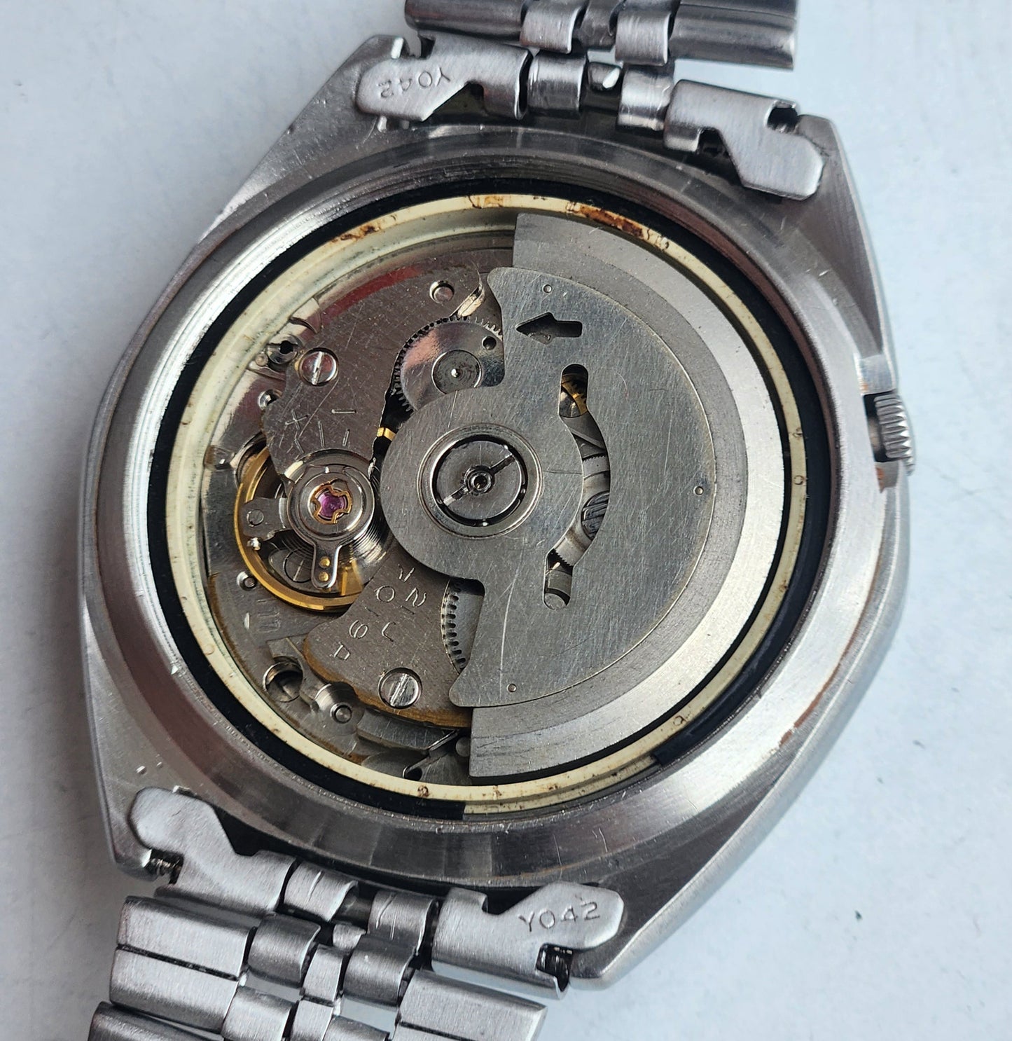 Vintage 1977 Original Seiko 5 Automatic 7019-8080 Grey Face 21 Jewels Day-Date Japanese Men's Wrist Watch ET93