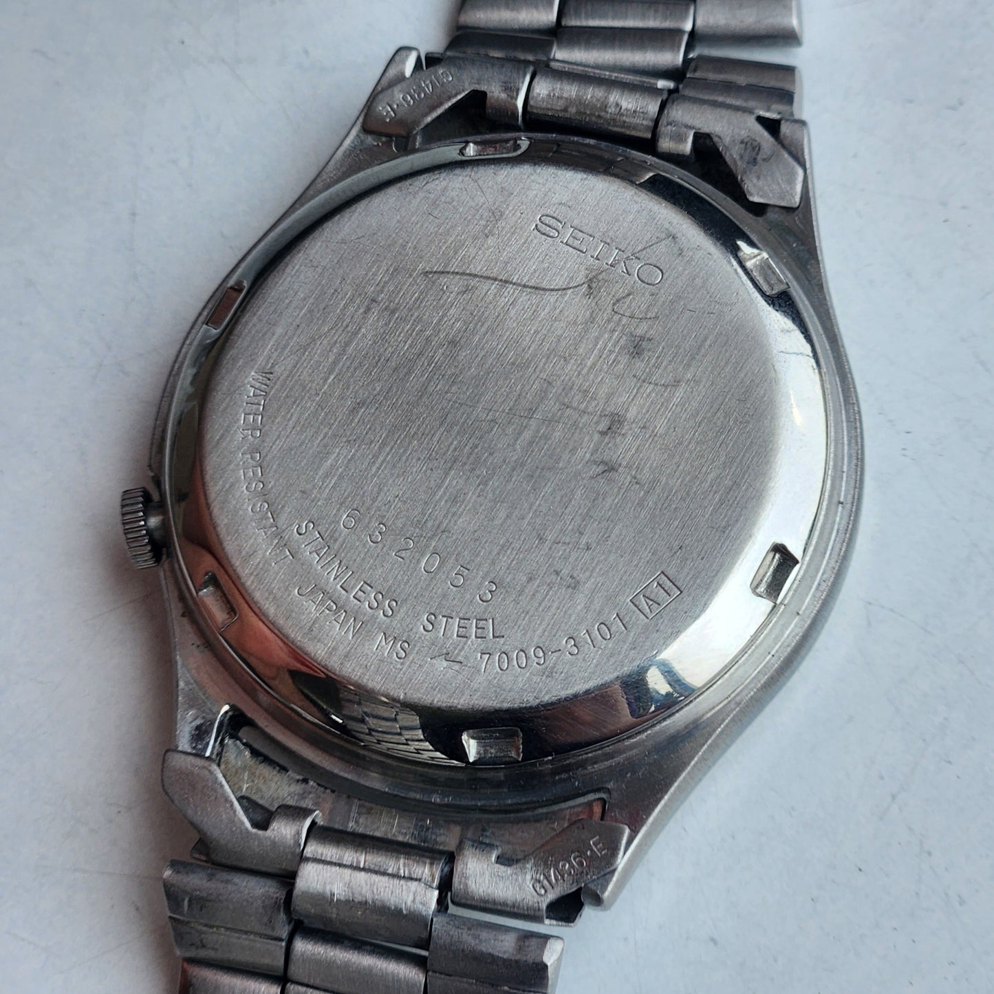 Vintage 1976 Original Seiko 5 Automatic 7009-3101 Black Face 17 Jewels Day-Date Japanese Men's Wrist Watch ET94