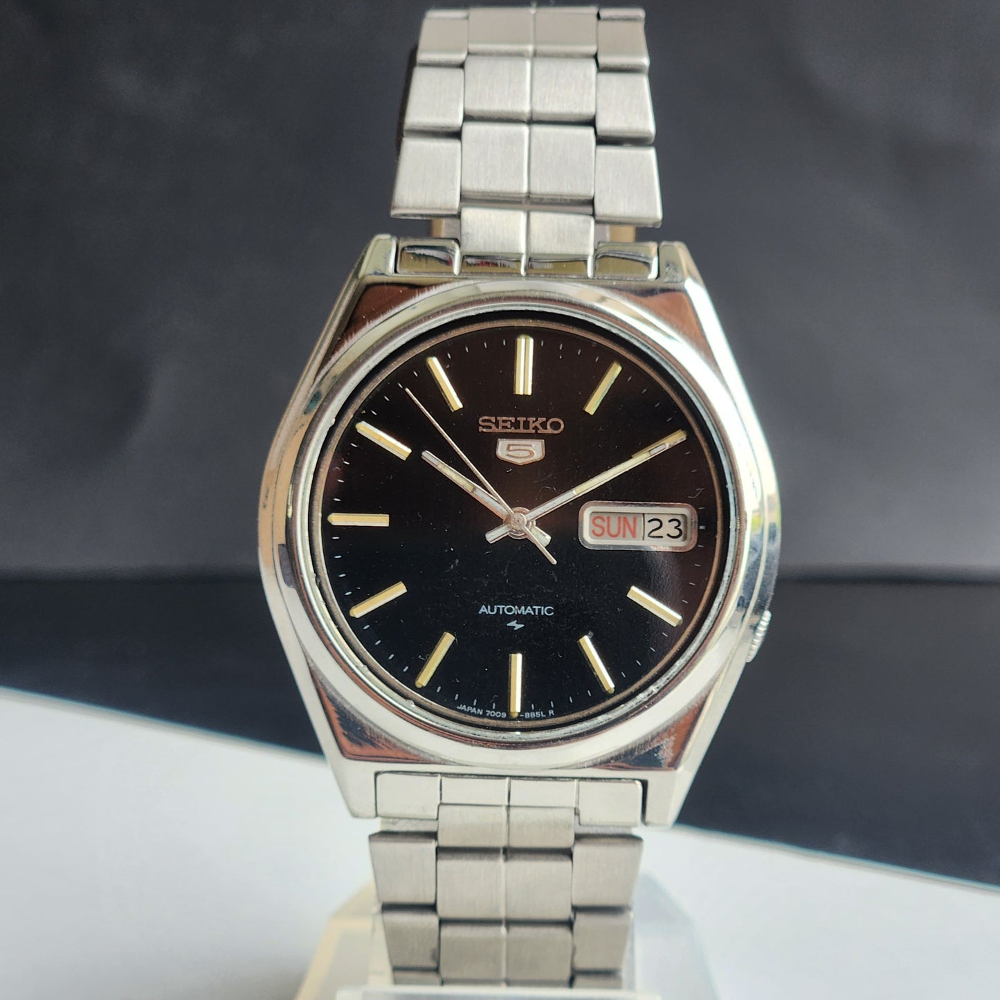 Vintage 1978 Original Seiko 5 Automatic 7009-8762 Black Face 17 Jewels Day-Date Japanese Men's Wrist Watch ET95