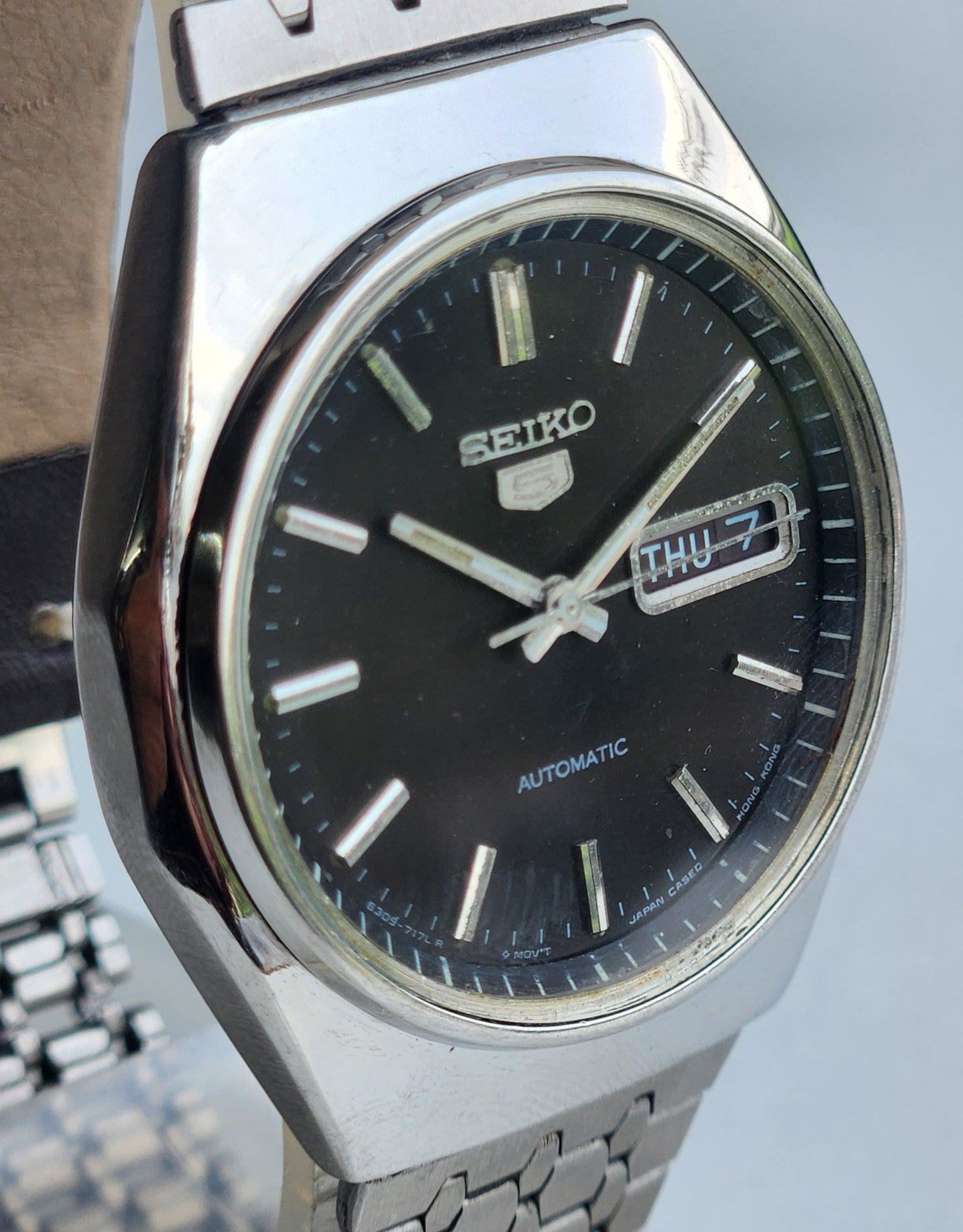 Vintage 1981 Original Seiko 5 Automatic 6309-720C Black Face 17 Jewels Day-Date Japanese Men's Wrist Watch ET97