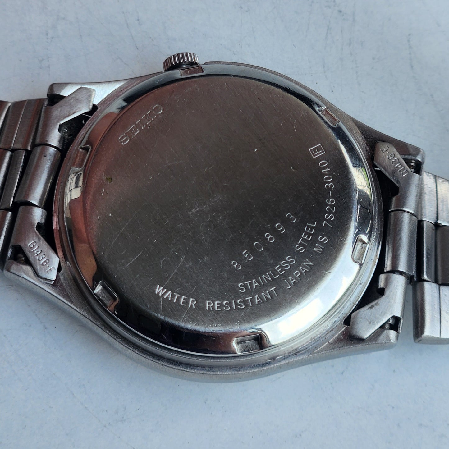 Vintage 1998 Original Seiko 5 Automatic 7S26-3040 Golden Face 21 Jewels Day-Date Japanese Men's Wrist Watch ET98