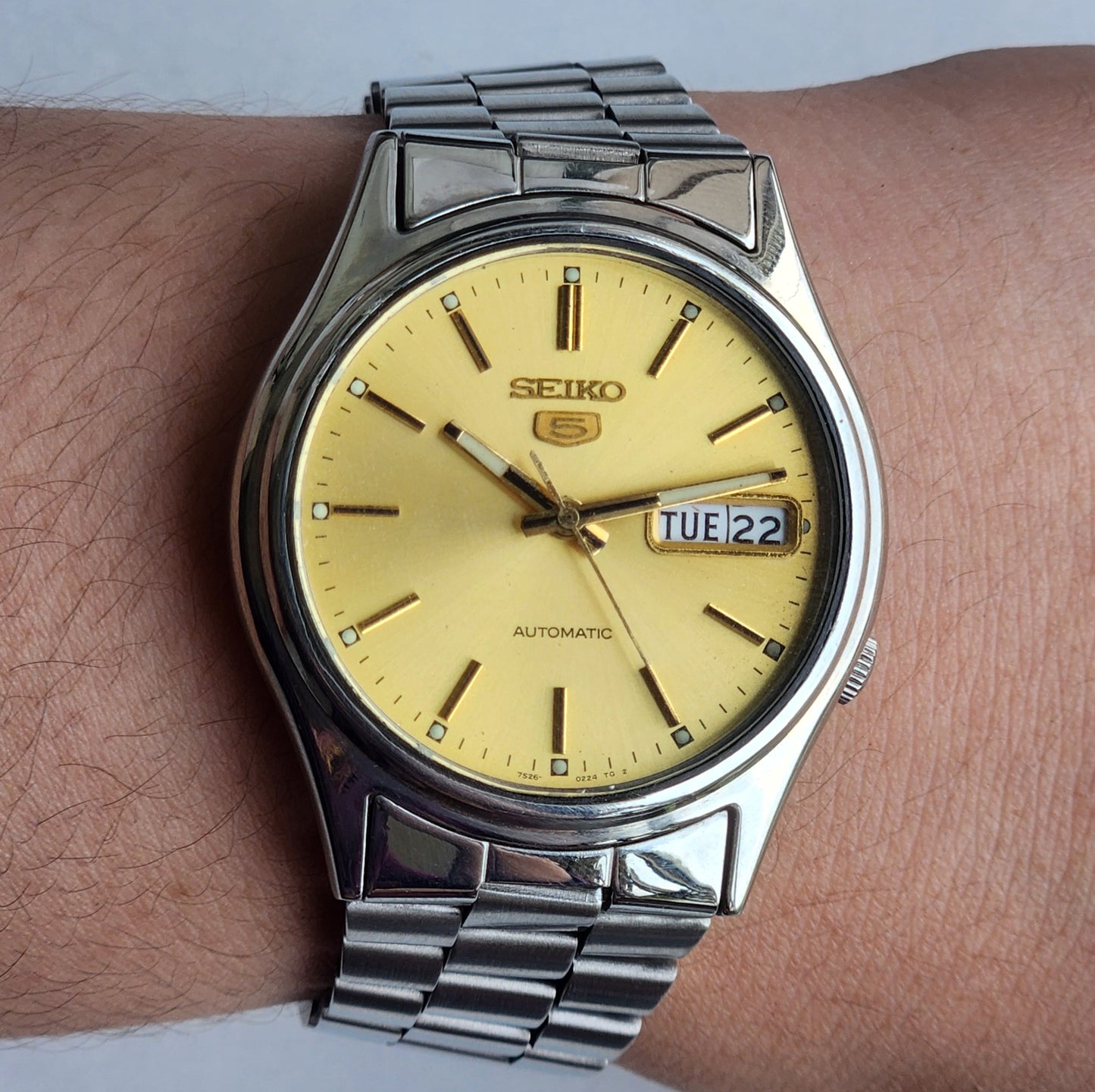 Vintage 1998 Original Seiko 5 Automatic 7S26-3040 Golden Face 21 Jewels Day-Date Japanese Men's Wrist Watch ET98