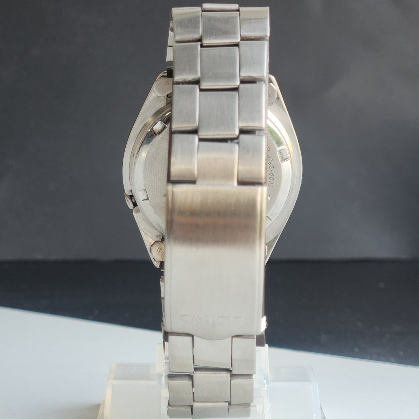 Vintage 1981 Original Seiko 5 Automatic 7009-5320 Silver Face 17 Jewels Day-Date Japanese Men's Wrist Watch ET106
