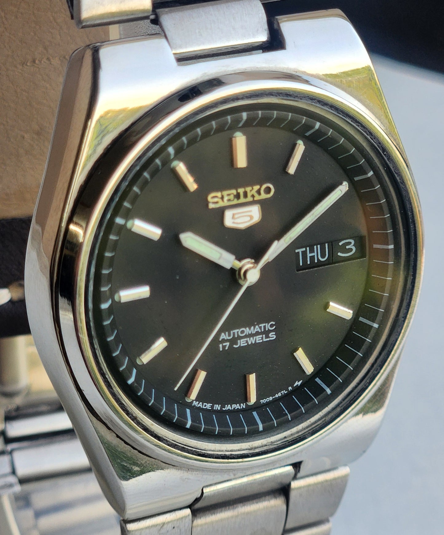 Vintage 1978 Original Seiko 5 Automatic 7009-3161 Black Face 17 Jewels Day-Date Japanese Men's Wrist Watch ET107