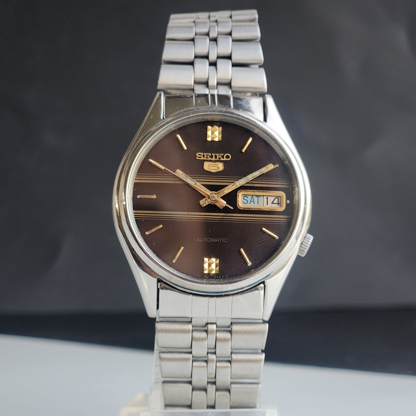 Vintage 1985 Original Seiko 5 Automatic 7009-3061 Black Face 21 Jewels Day-Date Japanese Men's Wrist Watch ET110