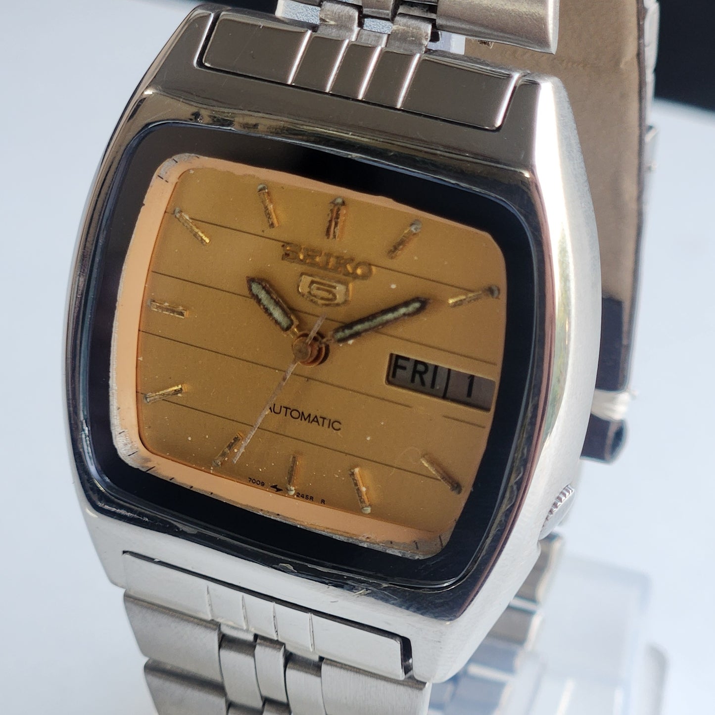 Vintage 1981 Original Seiko 5 Automatic 7009-2031 Golden Face 17 Jewels Day-Date Japanese Men's Wrist Watch ET111