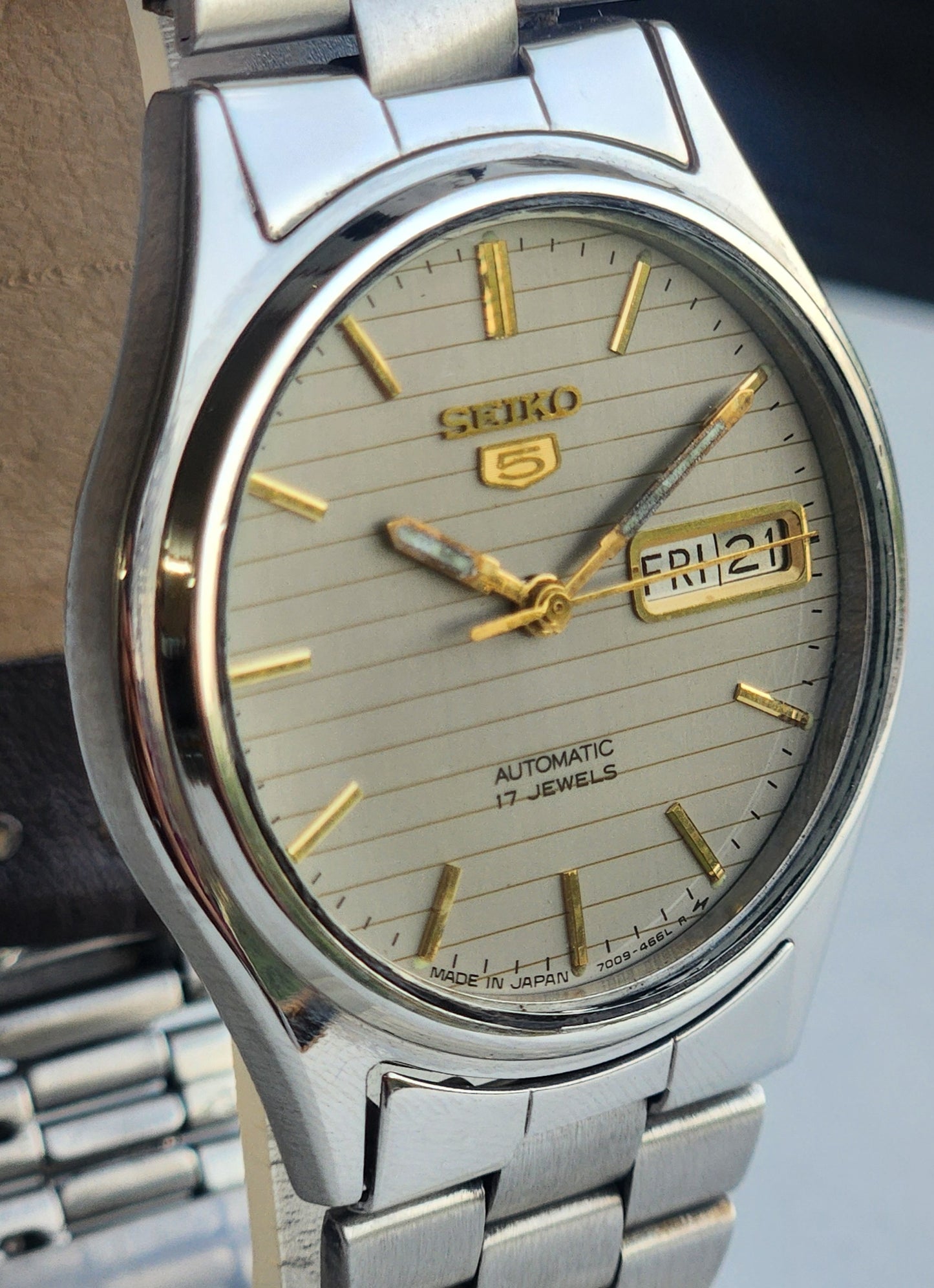 Vintage 1977 Original Seiko 5 Automatic 6309-8920 Grey Face 17 Jewels Day-Date Japanese Men's Wrist Watch ET112