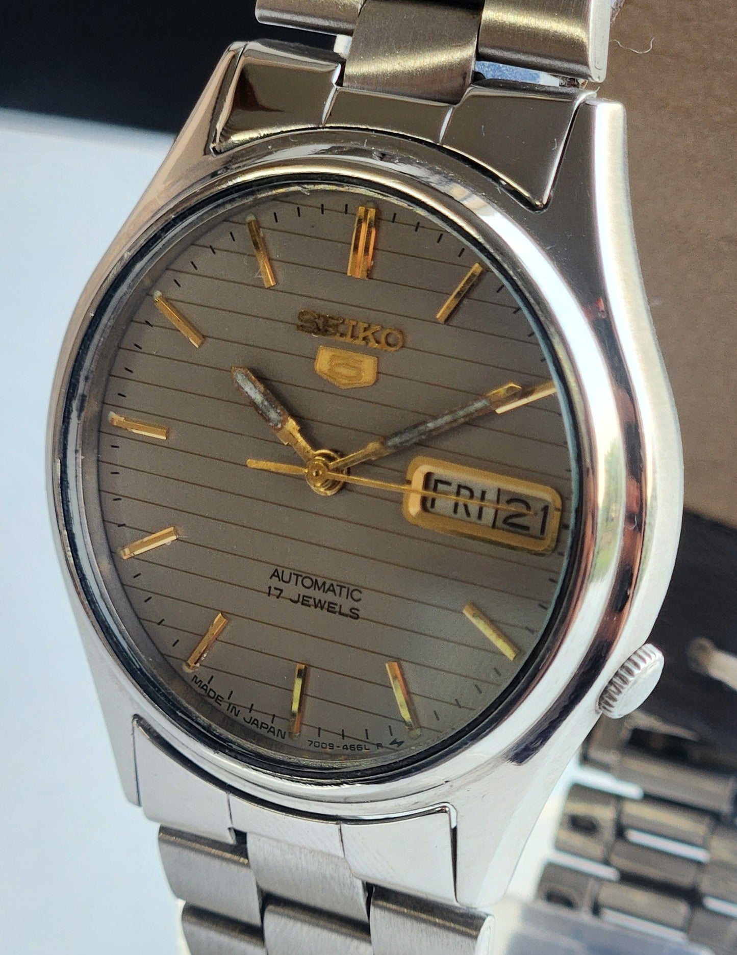 Vintage 1977 Original Seiko 5 Automatic 6309-8920 Grey Face 17 Jewels Day-Date Japanese Men's Wrist Watch ET112