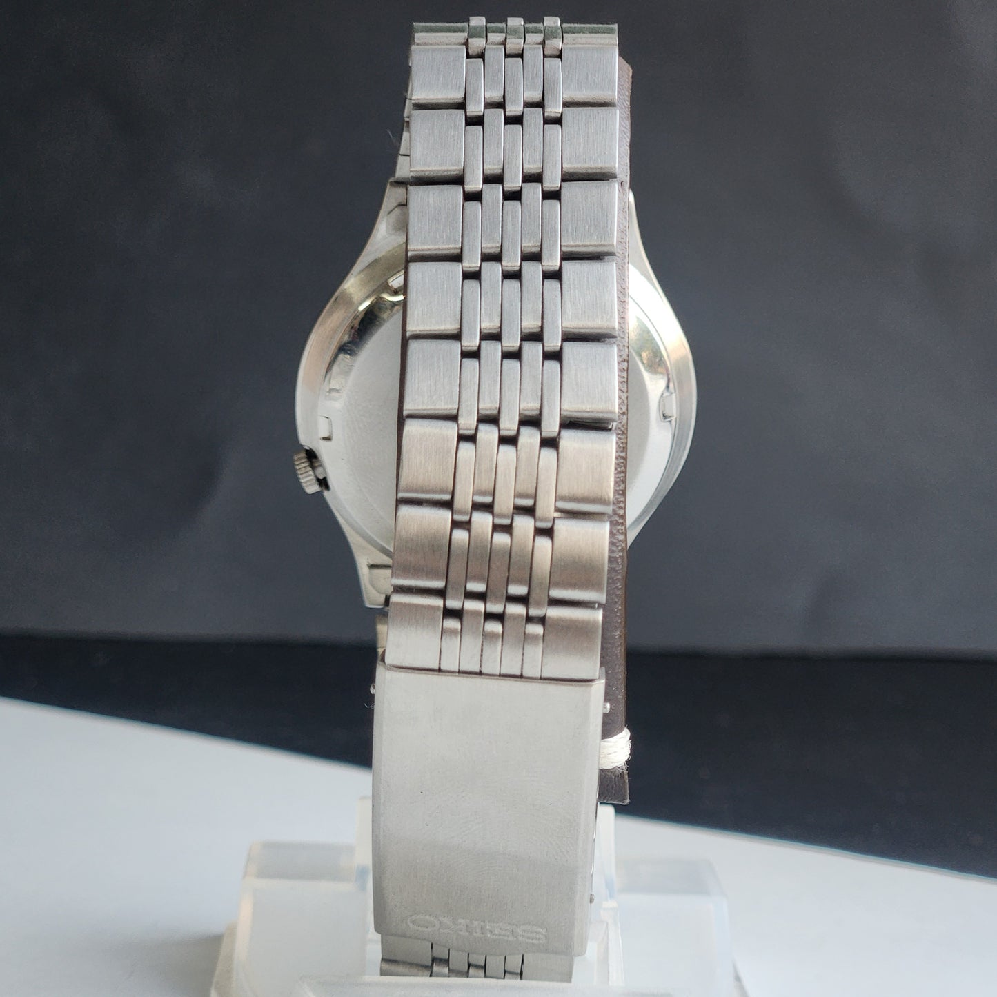 Vintage 1976 Original Seiko 5 Automatic 7009-3050 White Face 17 Jewels Day-Date Japanese Men's Wrist Watch ET113