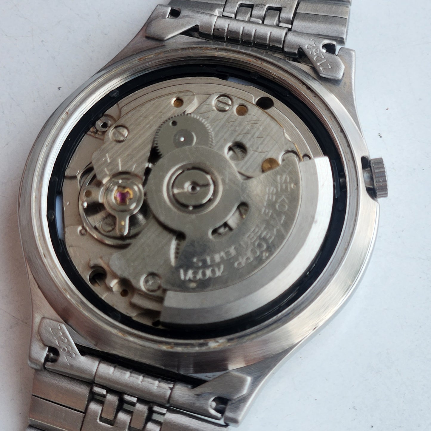 Vintage 1976 Original Seiko 5 Automatic 7009-3050 White Face 17 Jewels Day-Date Japanese Men's Wrist Watch ET113