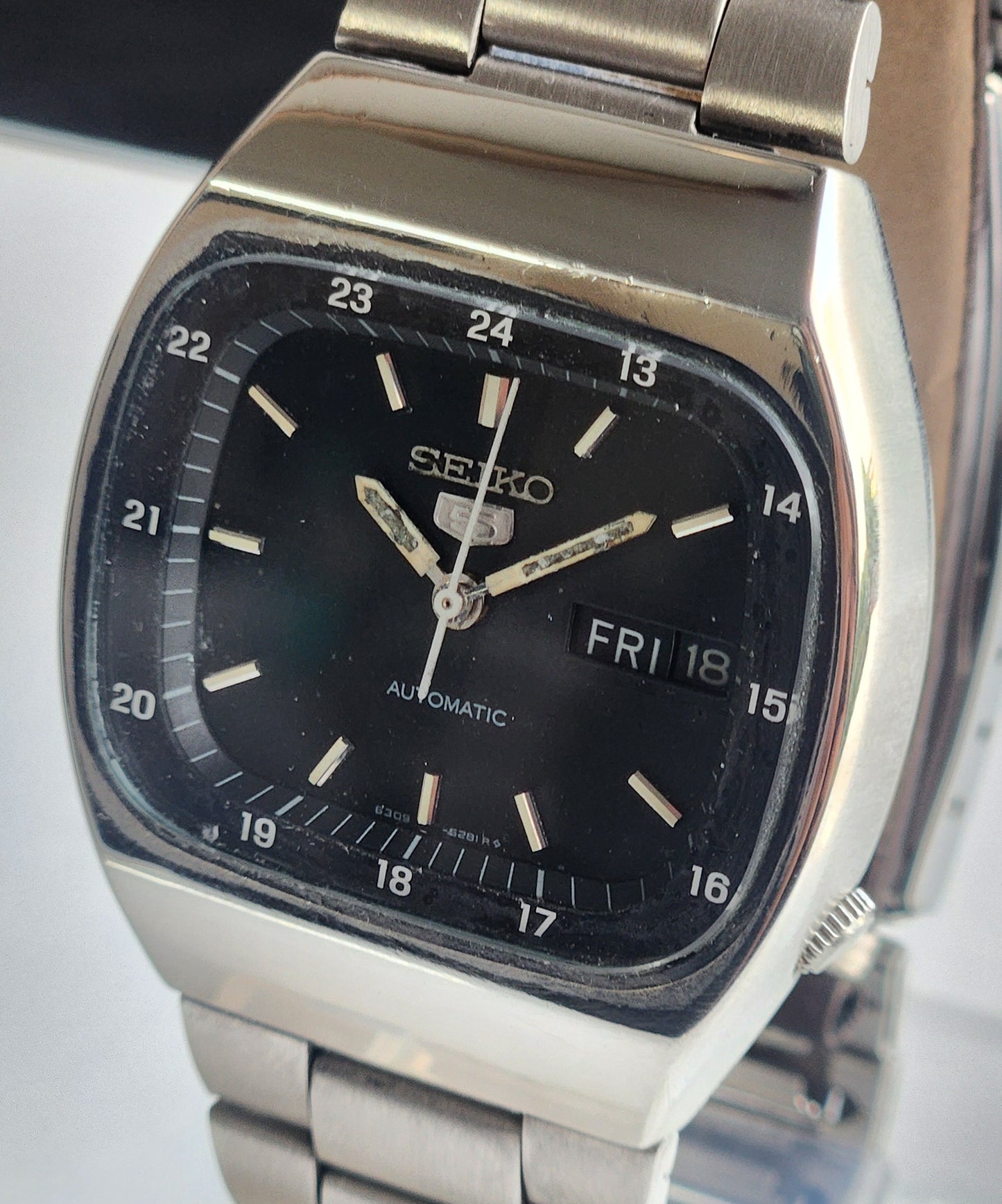 Vintage 1983 Original Seiko 5 Automatic 6309-523A Black Face 17 Jewels Day-Date Japanese Men's Wrist Watch ET115
