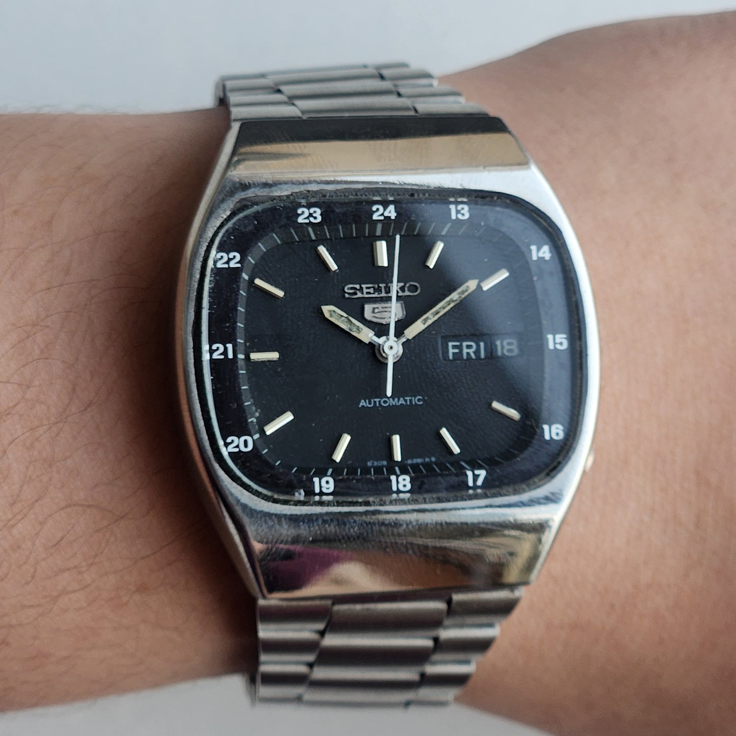 Vintage 1983 Original Seiko 5 Automatic 6309-523A Black Face 17 Jewels Day-Date Japanese Men's Wrist Watch ET115