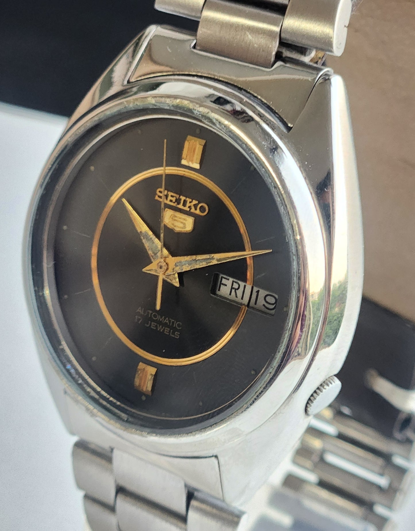 Vintage 1980 Original Seiko 5 Automatic 7009-3040 Grey Face 17 Jewels Day-Date Japanese Men's Wrist Watch ET117