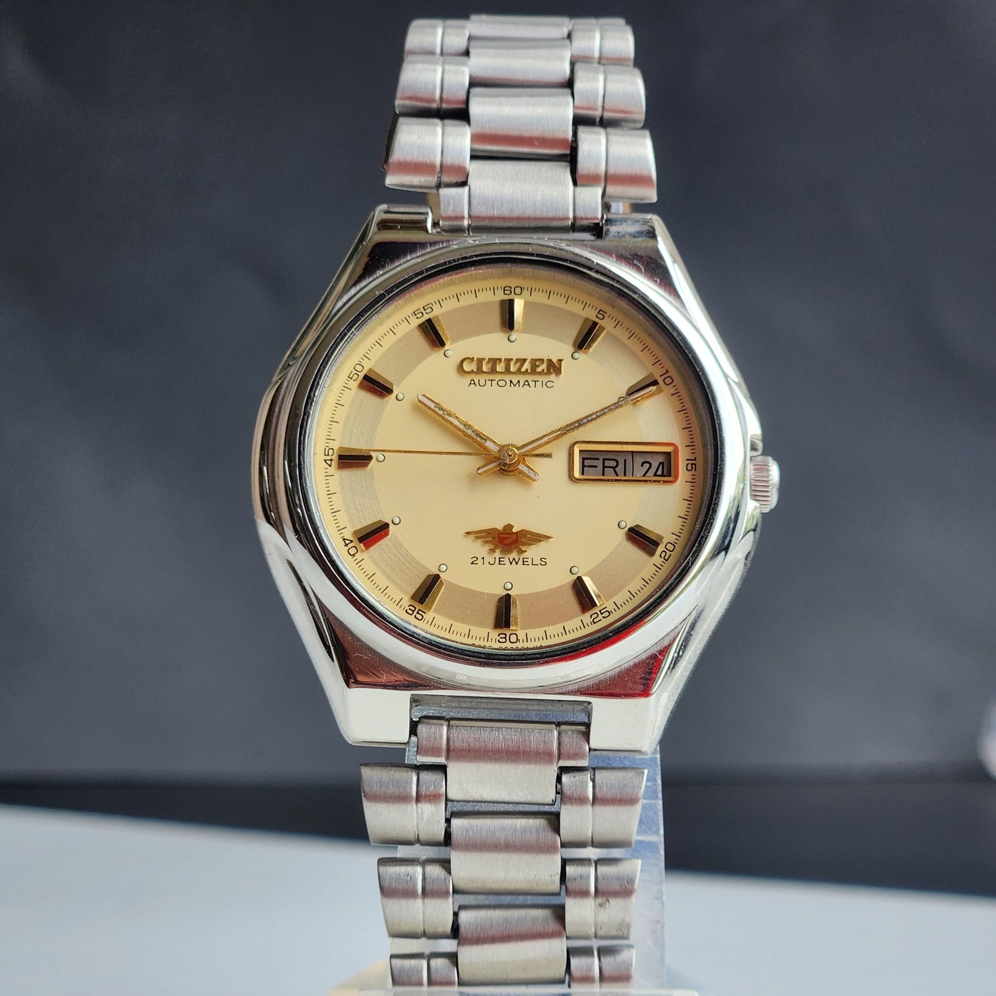Vintage 1979 Original Citizen Automatic 8200 Yellow Face 21 Jewels Day-Date Japanese Men's Wrist Watch EG148