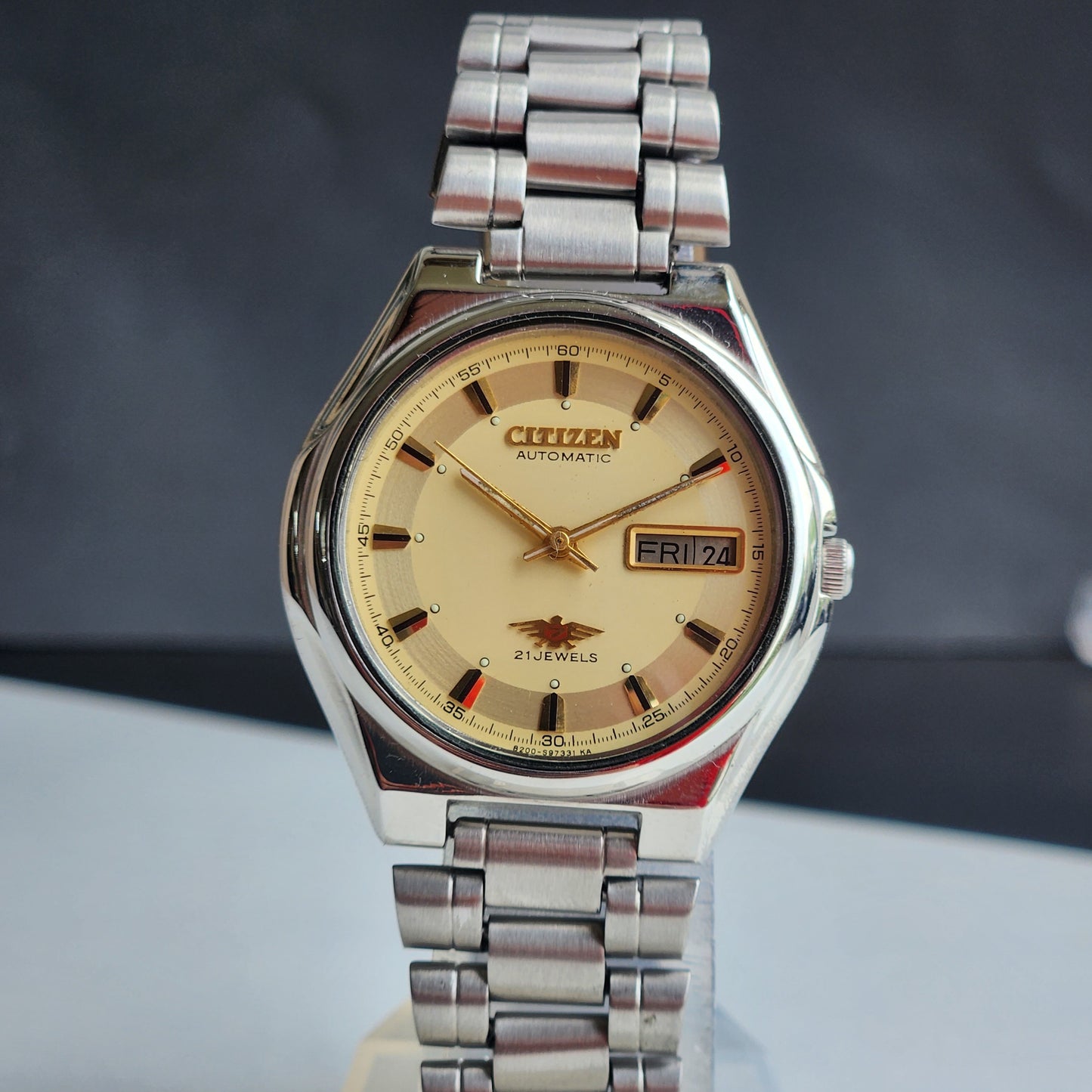 Vintage 1979 Original Citizen Automatic 8200 Yellow Face 21 Jewels Day-Date Japanese Men's Wrist Watch EG148
