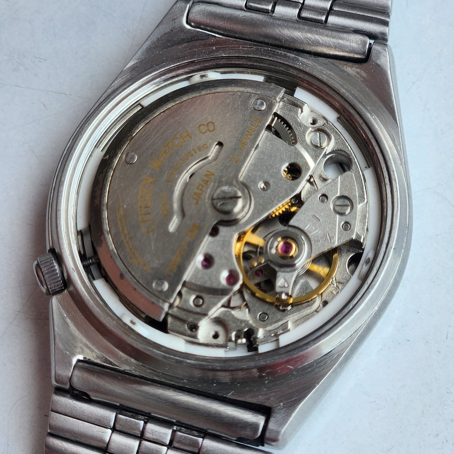 Vintage 1983 Original Citizen Automatic 8200 Golden/Grey Face 21 Jewels Day-Date Japanese Men's Wrist Watch EG149