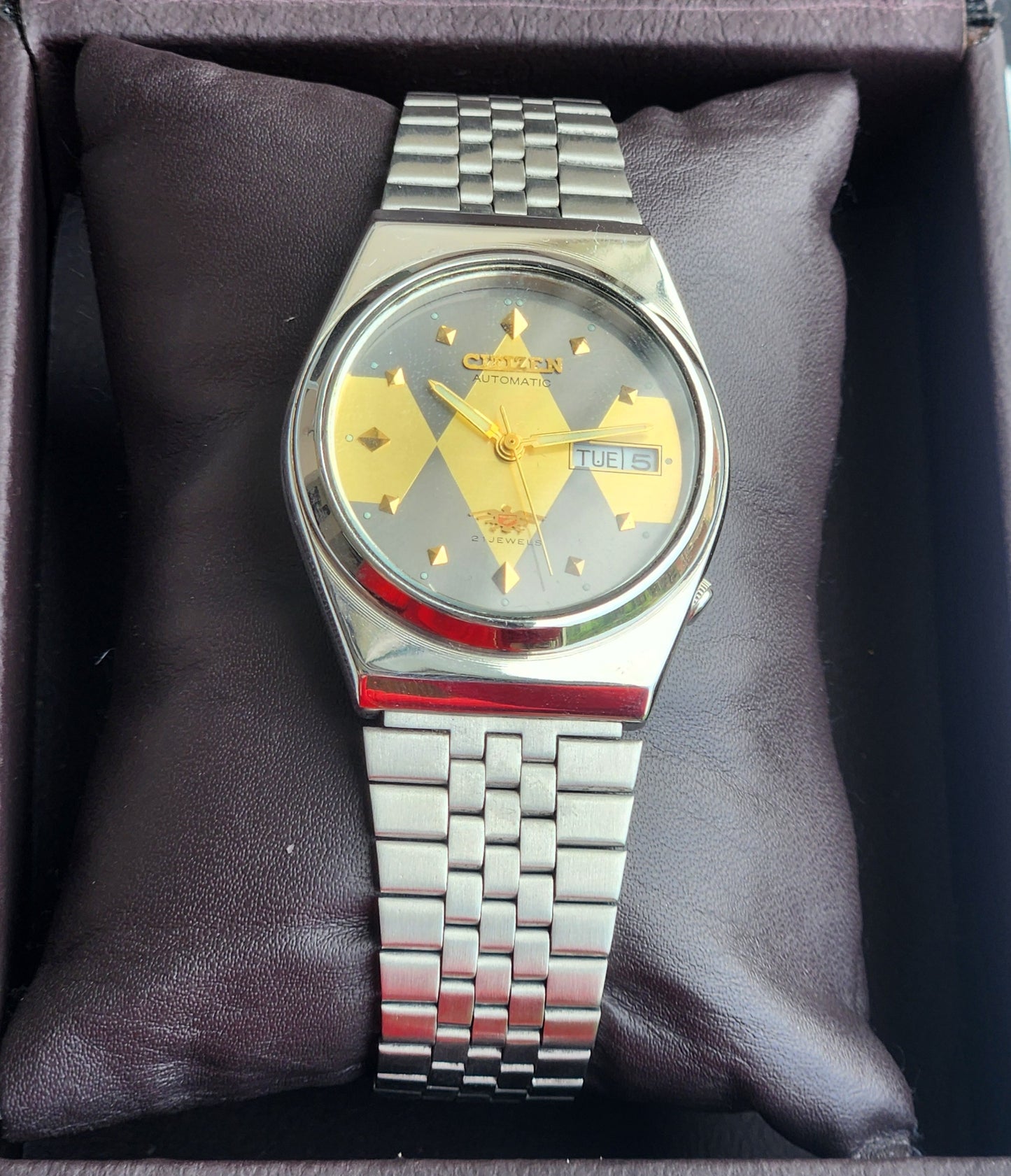Vintage 1983 Original Citizen Automatic 8200 Golden/Grey Face 21 Jewels Day-Date Japanese Men's Wrist Watch EG149