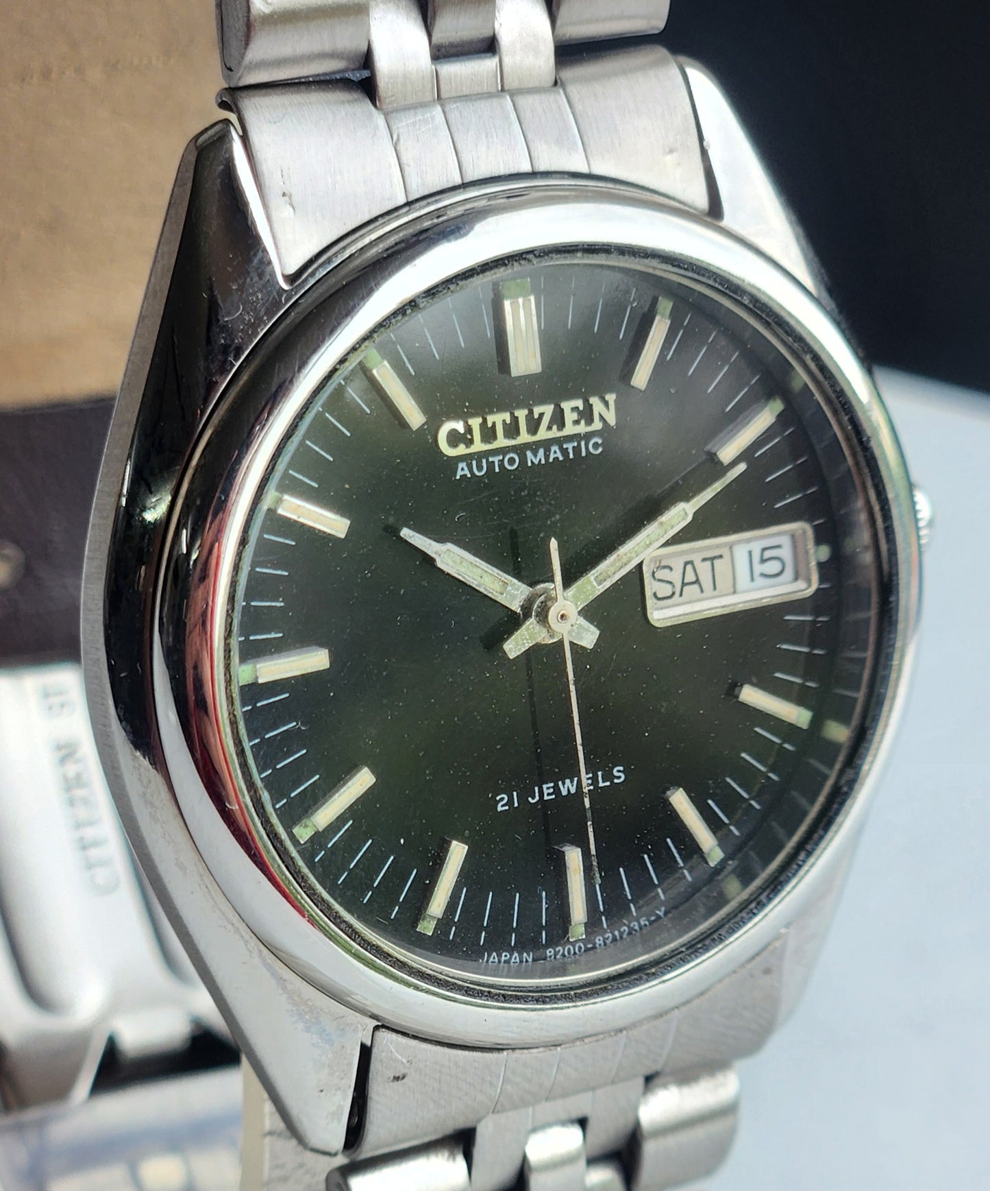 Vintage 1979 Original Citizen Automatic 8200 Black Face 21 Jewels Day-Date Japanese Men's Wrist Watch EG153