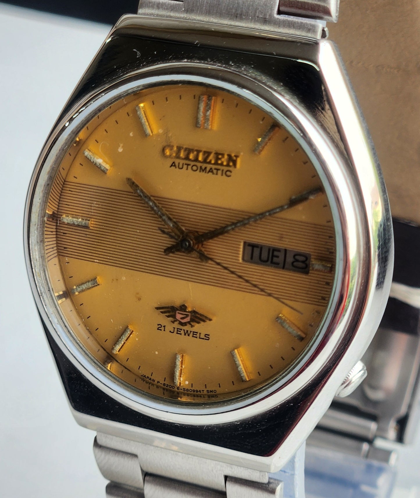 Vintage 1977 Original Citizen Automatic 8200 Golden Face 21 Jewels Day-Date Japanese Men's Wrist Watch EG154