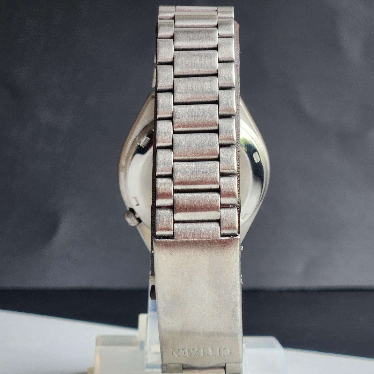 Vintage 1977 Original Citizen Automatic 8200 Golden Face 21 Jewels Day-Date Japanese Men's Wrist Watch EG154