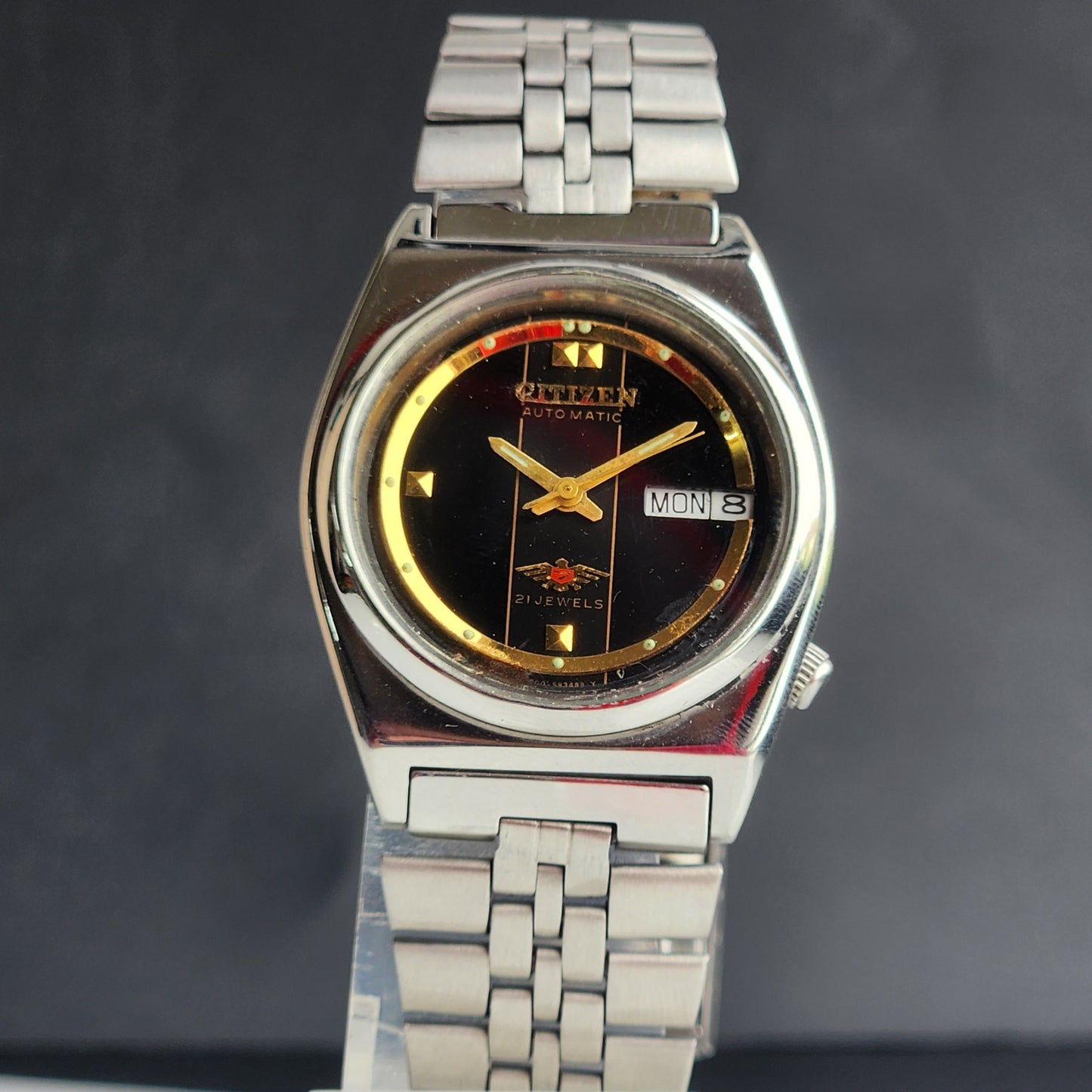 Vintage 1975 Original Citizen Automatic 8200 Black Face 21 Jewels Day-Date Japanese Men's Wrist Watch EG156