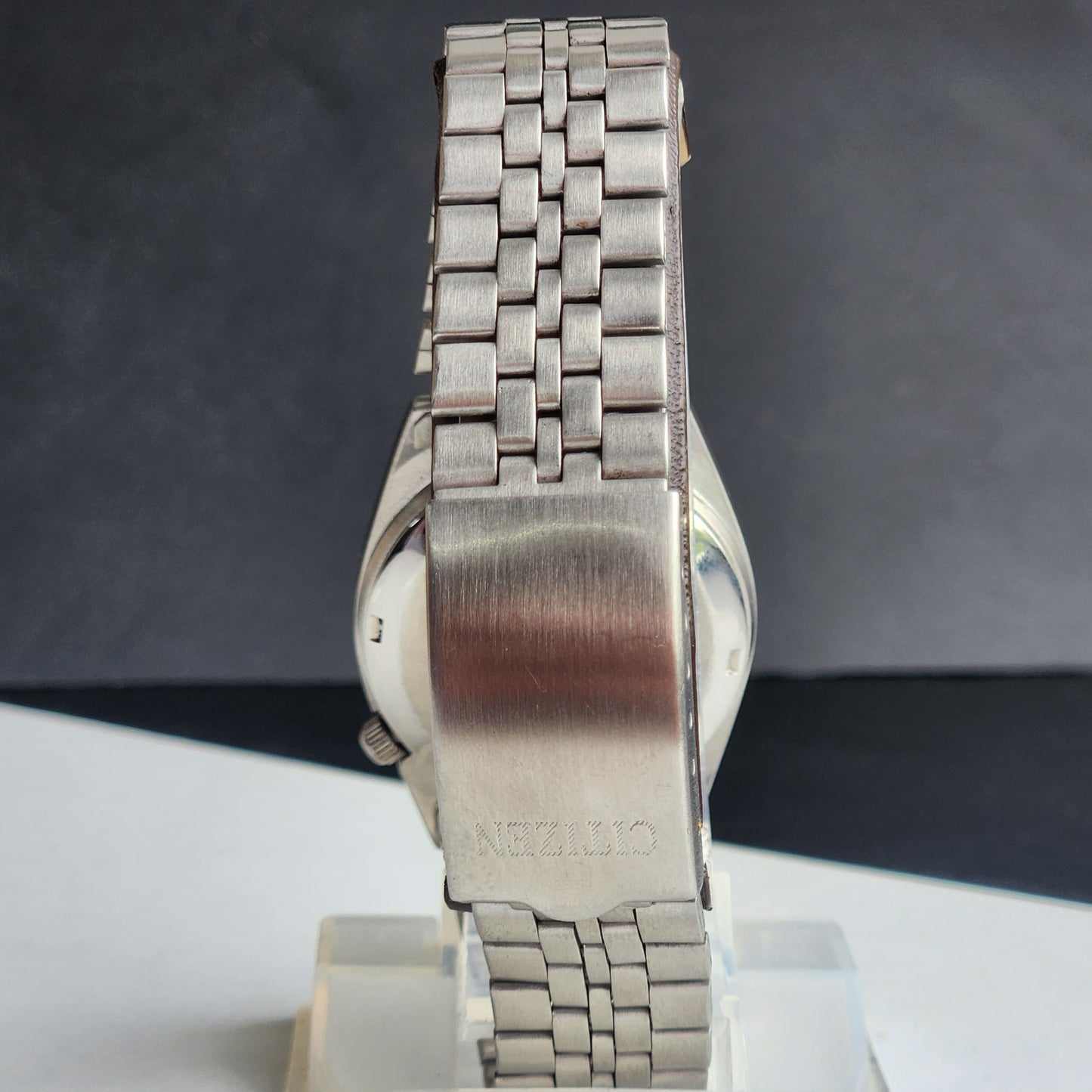 Vintage 1975 Original Citizen Automatic 8200 Black Face 21 Jewels Day-Date Japanese Men's Wrist Watch EG156