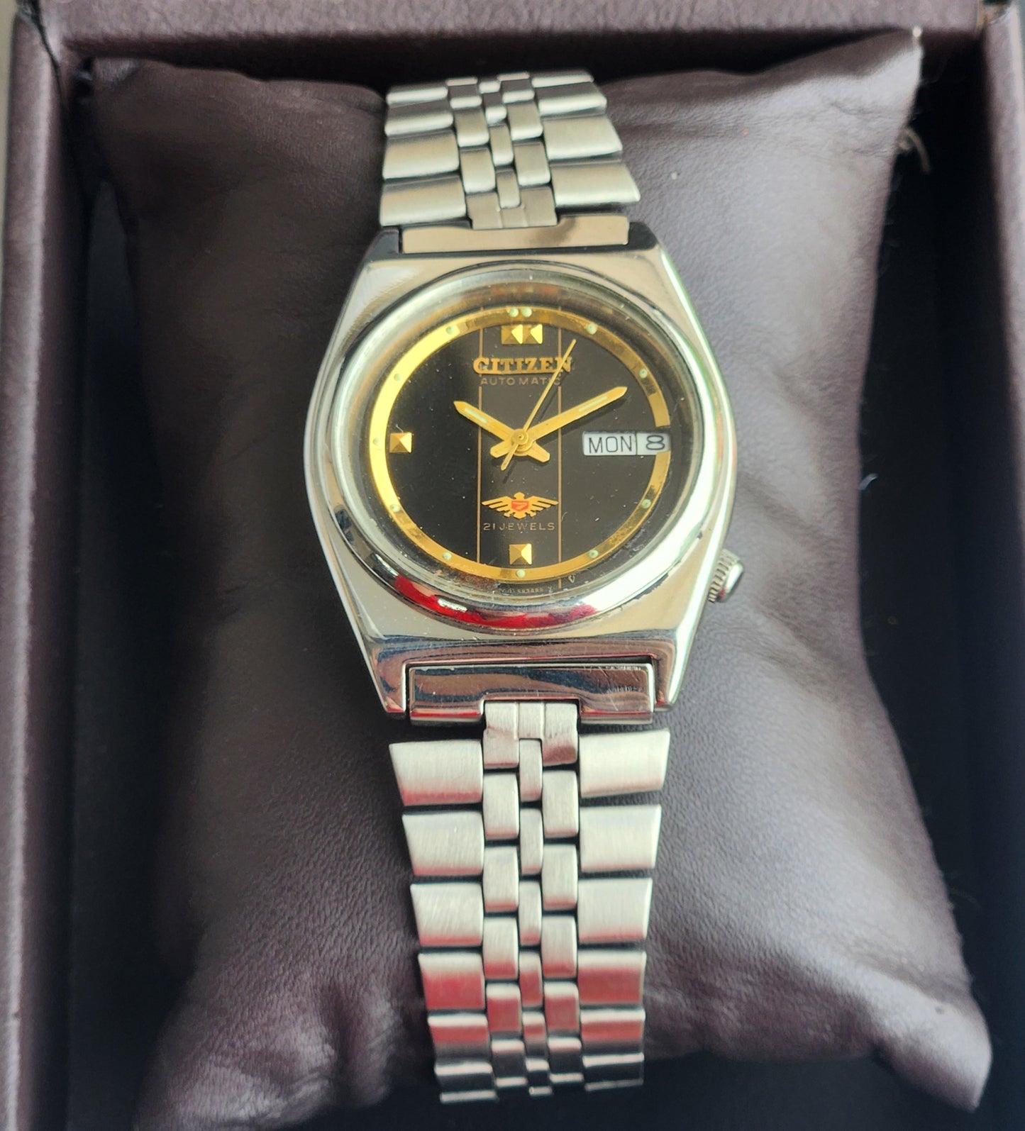 Vintage 1975 Original Citizen Automatic 8200 Black Face 21 Jewels Day-Date Japanese Men's Wrist Watch EG156
