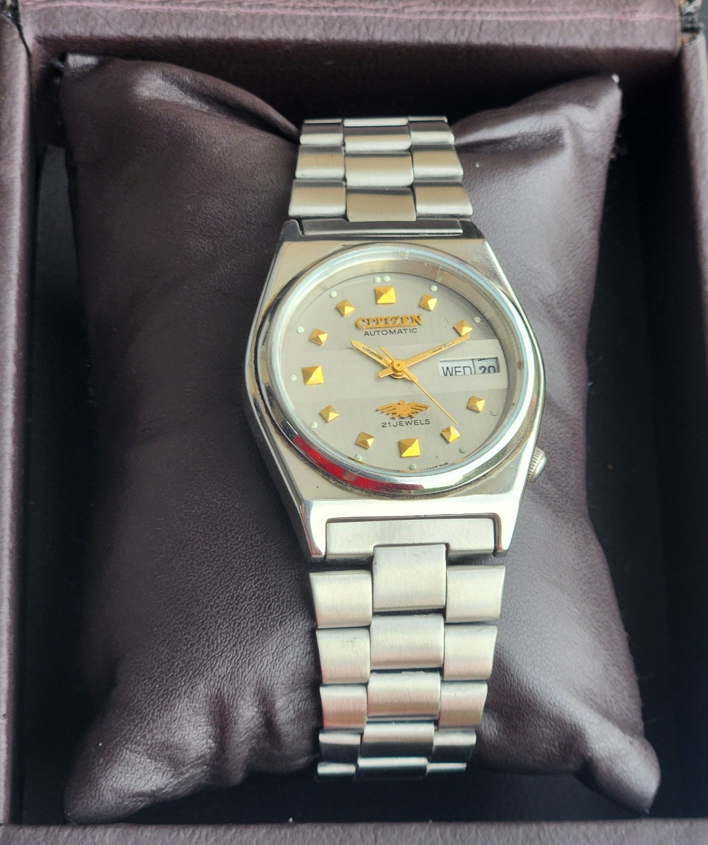 Vintage 1981 Original Citizen Automatic 8200 Silver Face 21 Jewels Day-Date Japanese Men's Wrist Watch EG158