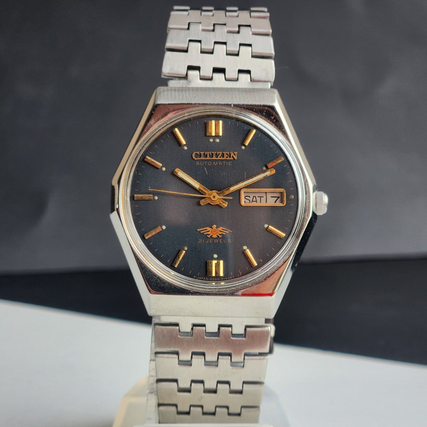 Vintage 1981 Original Citizen Automatic 8200 Black Face 21 Jewels Day-Date Japanese Men's Wrist Watch EG160