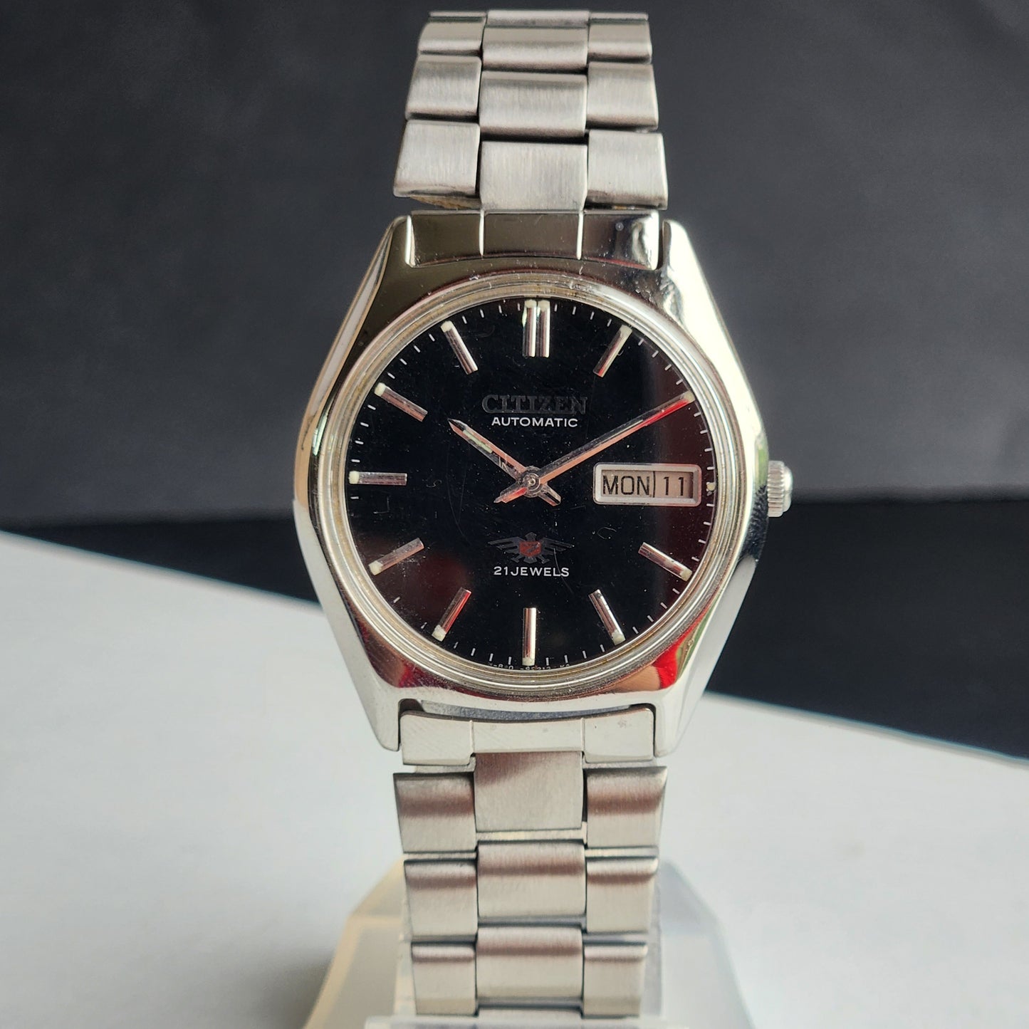 Vintage 1975 Original Citizen Automatic 8200 Black Face 21 Jewels Day-Date Japanese Men's Wrist Watch EG162
