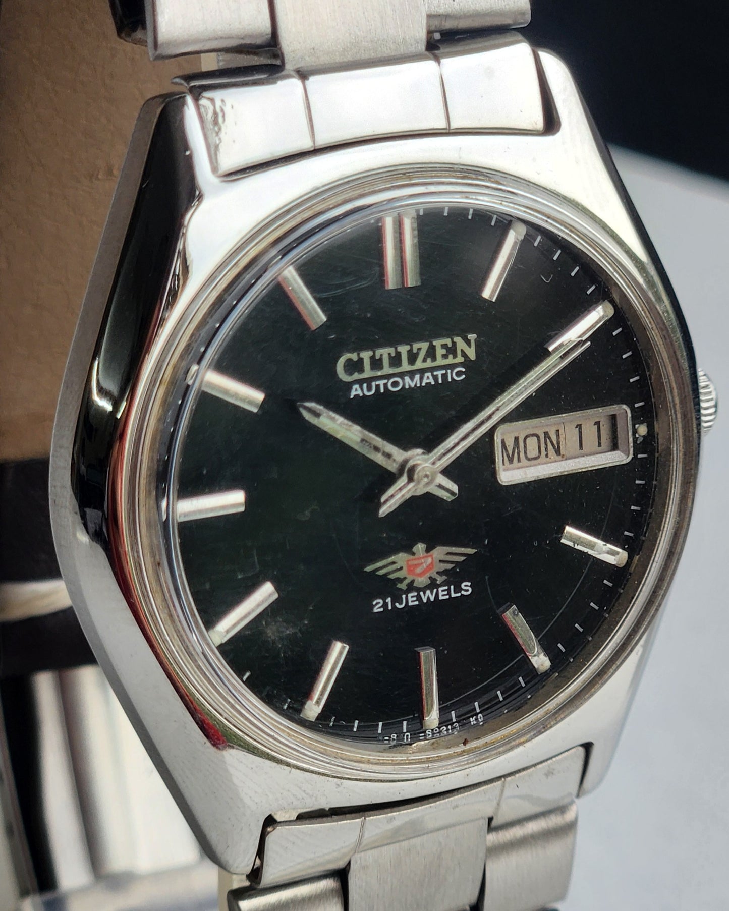 Vintage 1975 Original Citizen Automatic 8200 Black Face 21 Jewels Day-Date Japanese Men's Wrist Watch EG162