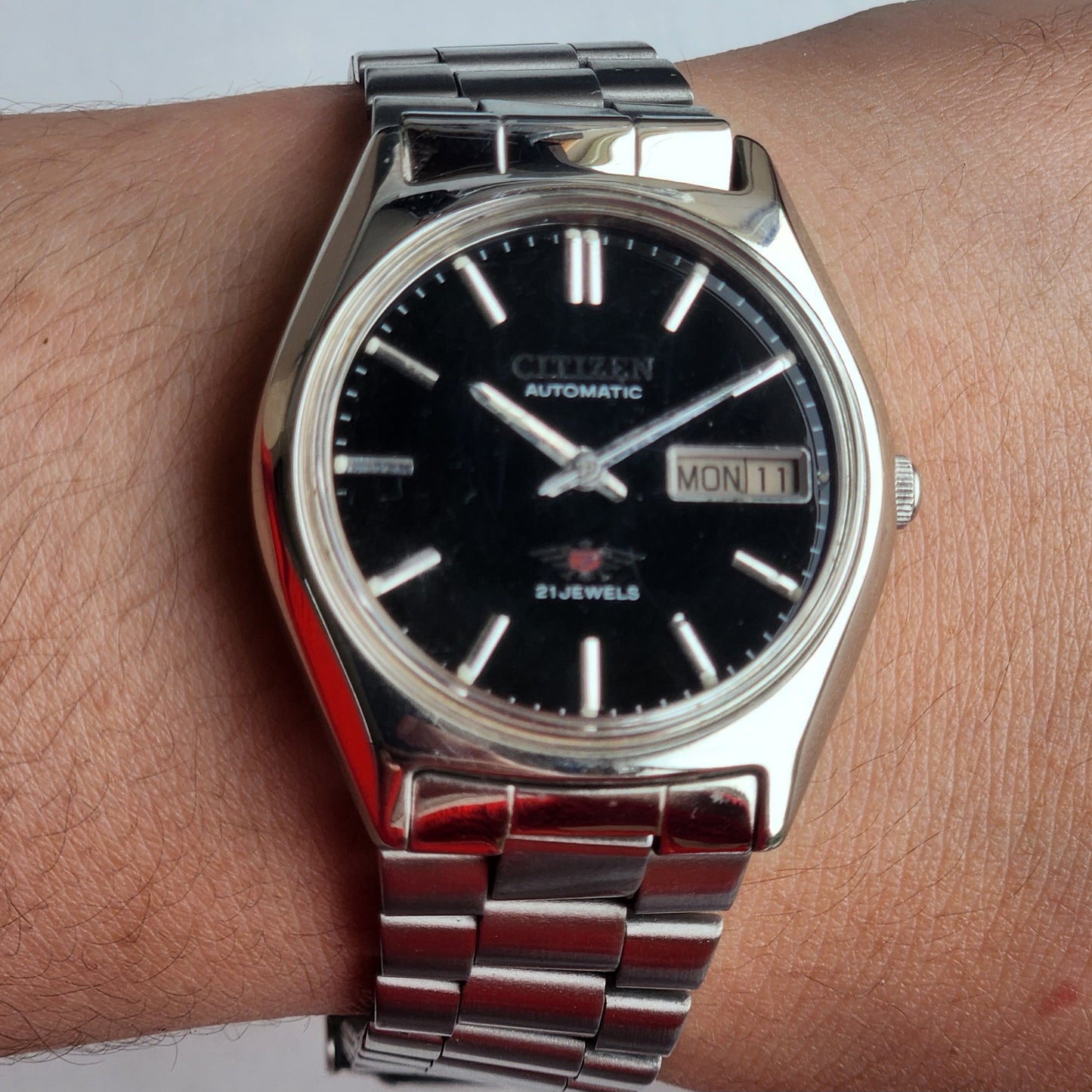 Vintage 1975 Original Citizen Automatic 8200 Black Face 21 Jewels Day-Date Japanese Men's Wrist Watch EG162