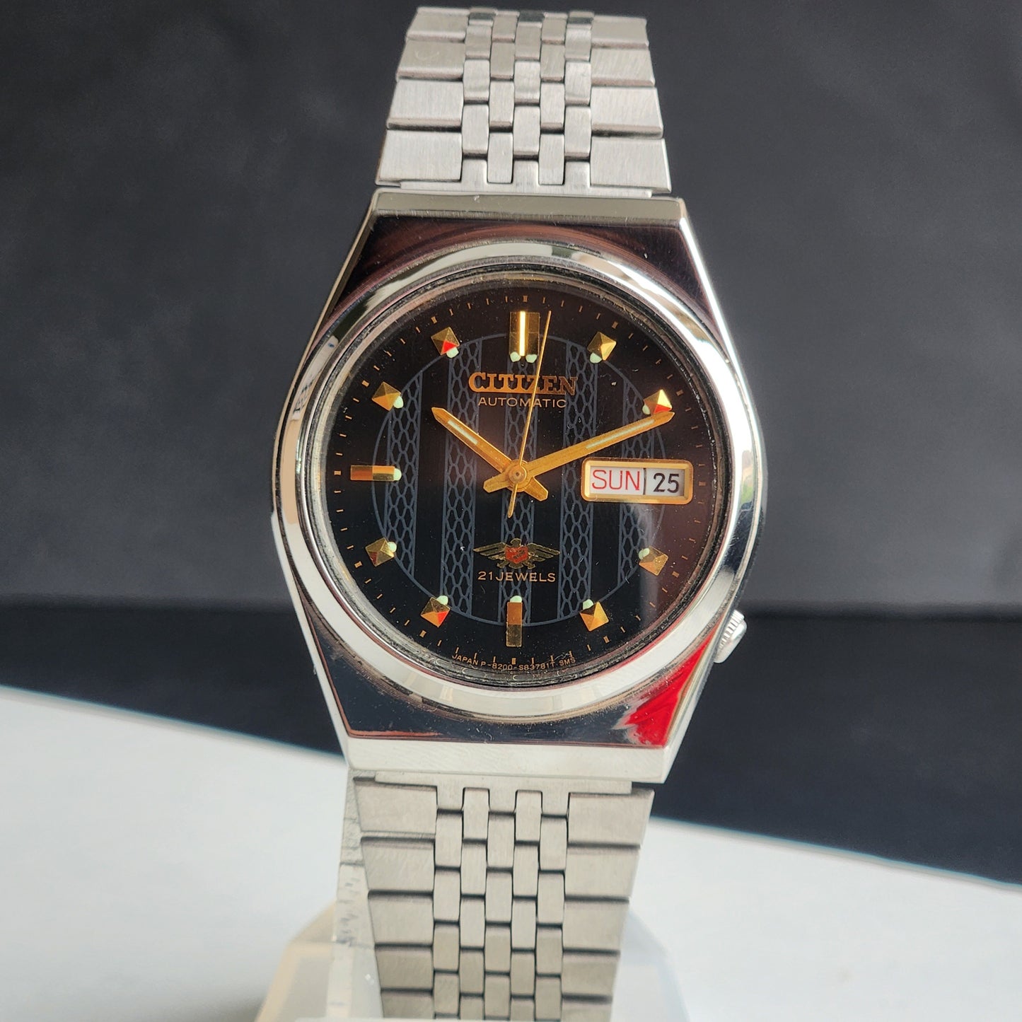 Vintage 1980 Original Citizen Automatic 8200 Black Face 21 Jewels Day-Date Japanese Men's Wrist Watch EG164