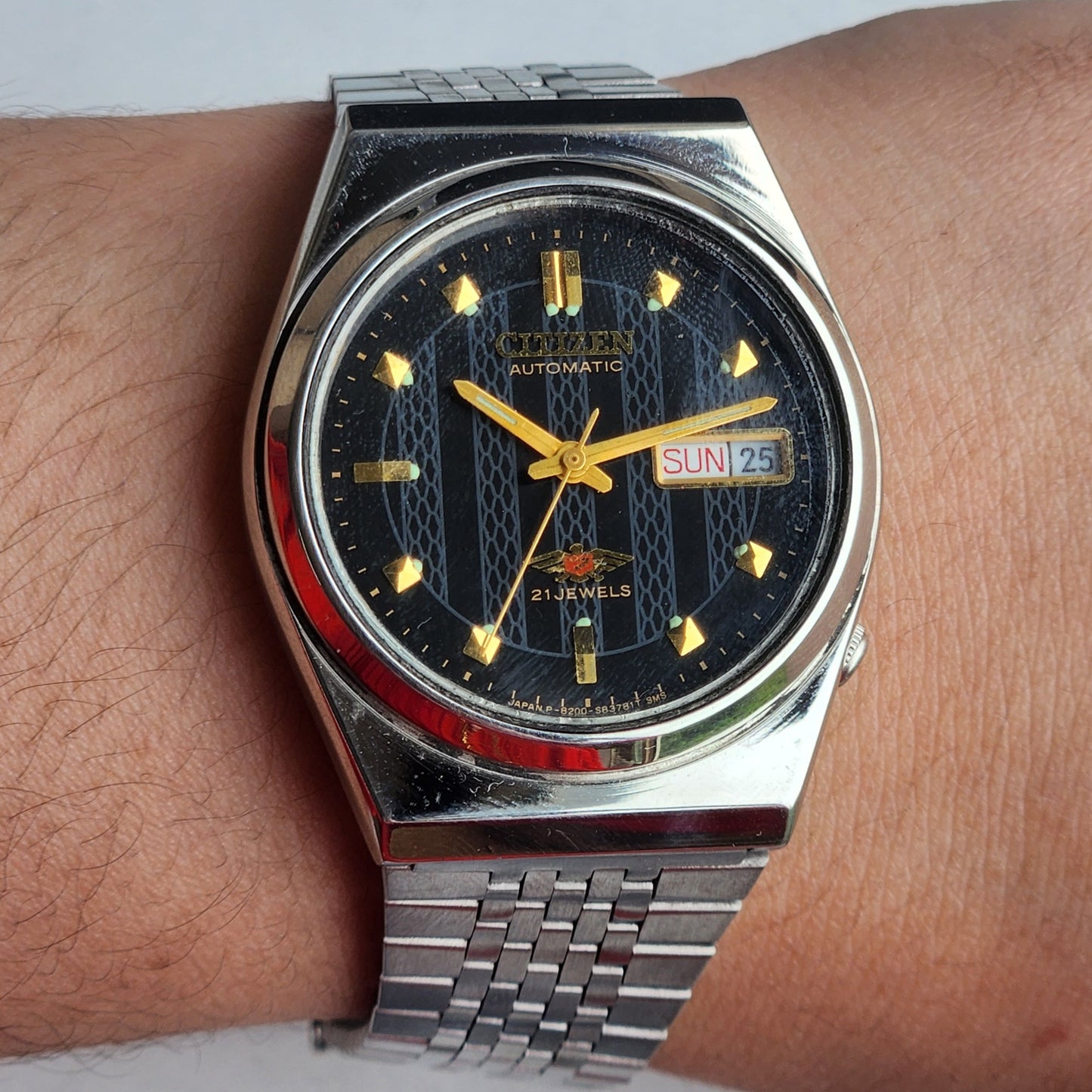 Vintage 1980 Original Citizen Automatic 8200 Black Face 21 Jewels Day-Date Japanese Men's Wrist Watch EG164