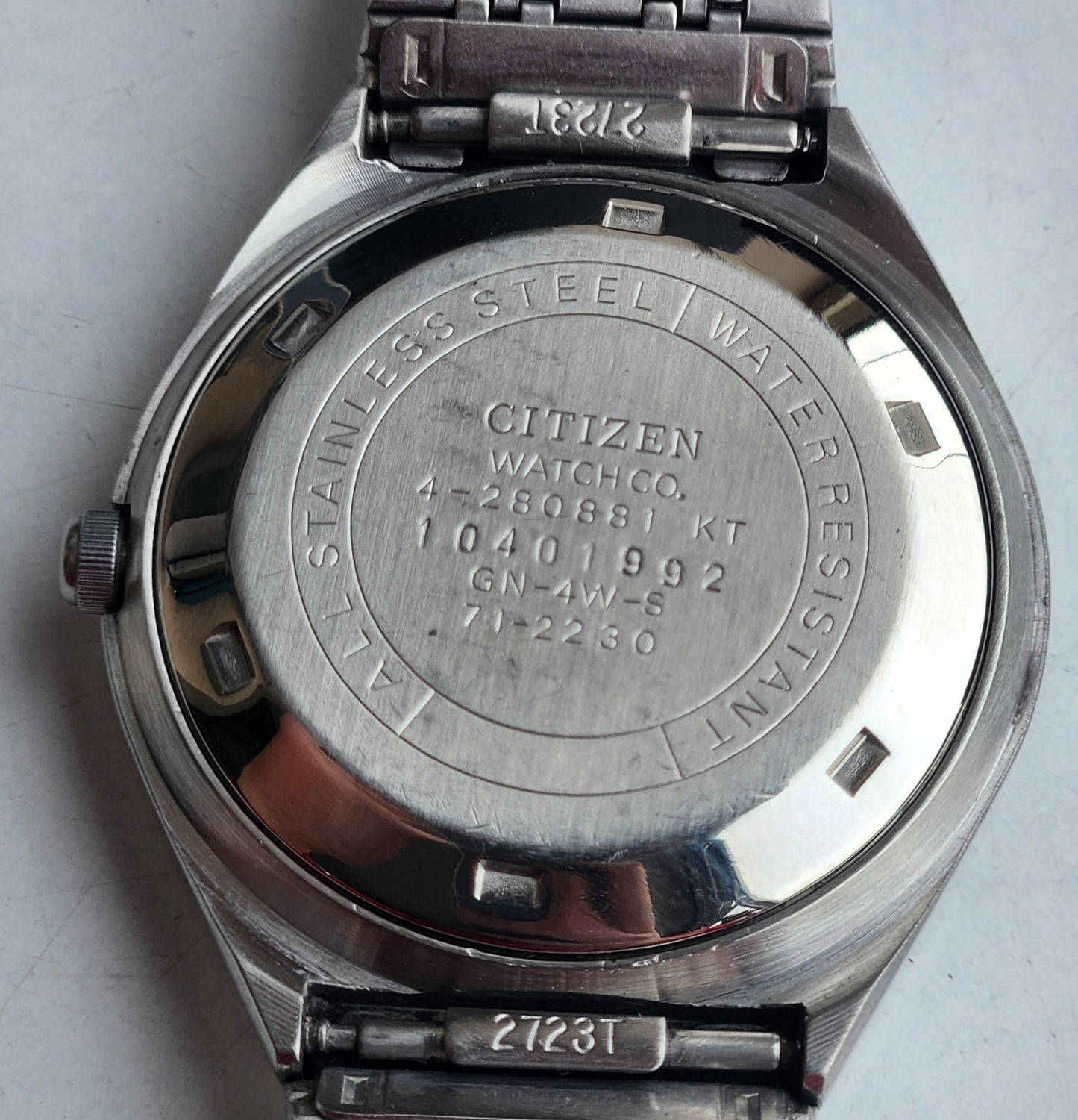 Vintage 1981 Original Citizen Automatic 8200 Black Face 21 Jewels Day-Date Japanese Men's Wrist Watch EG165