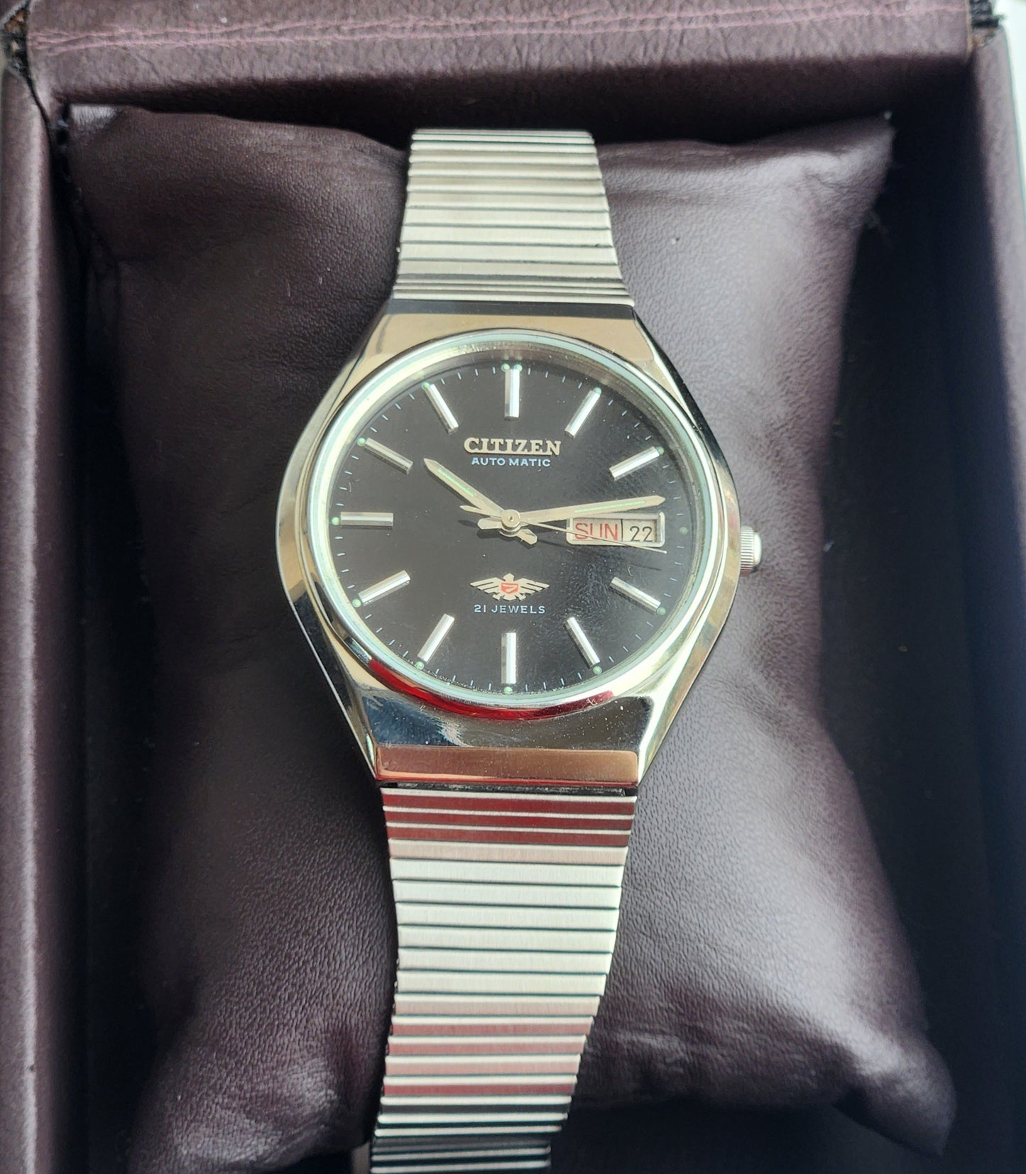Vintage 1981 Original Citizen Automatic 8200 Black Face 21 Jewels Day-Date Japanese Men's Wrist Watch EG165