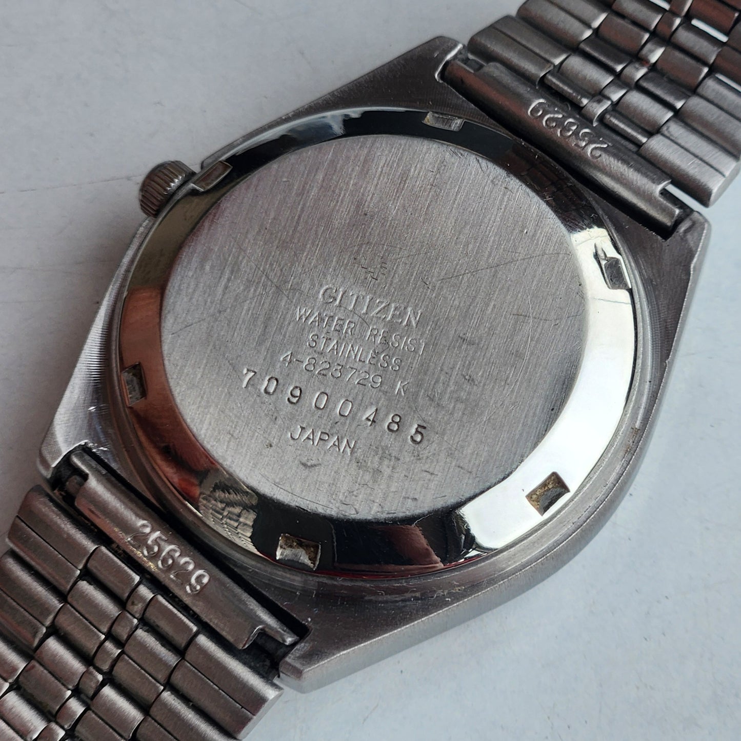 Vintage 1977 Original Citizen Automatic 8200 Grey Face 21 Jewels Day-Date Japanese Men's Wrist Watch EG166